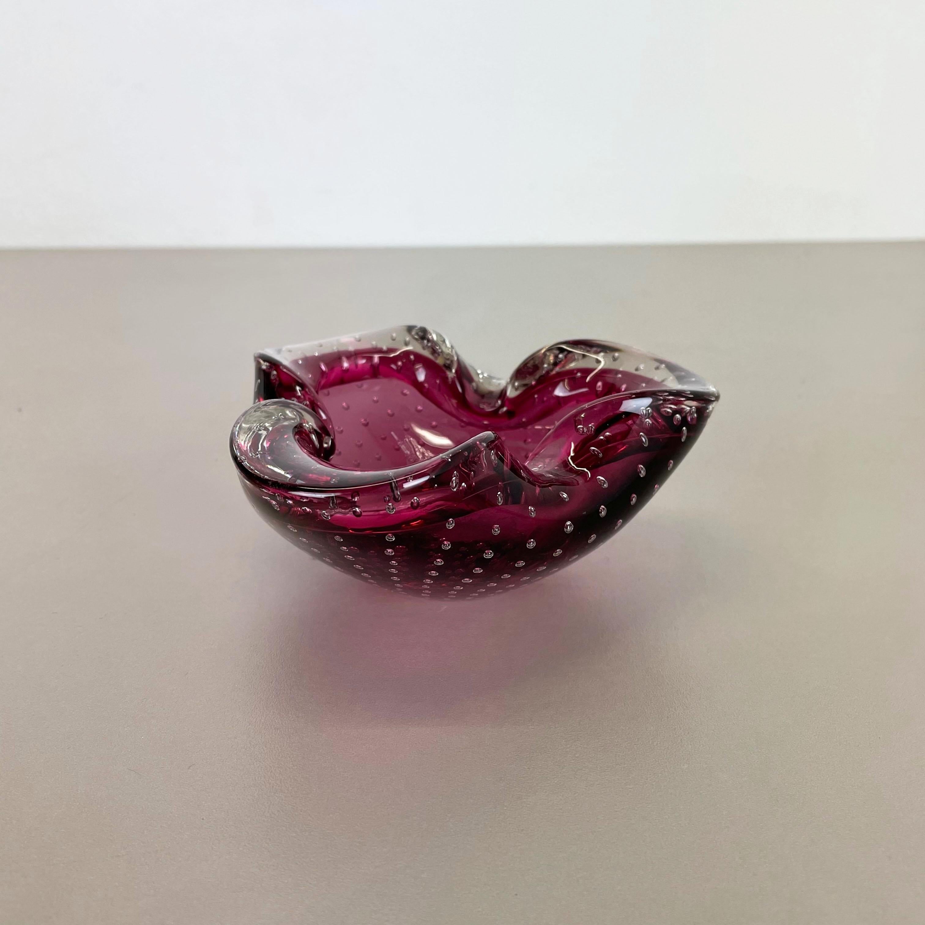 Gorgeous Murano bowl white with controlled bubble interior rich dark pink