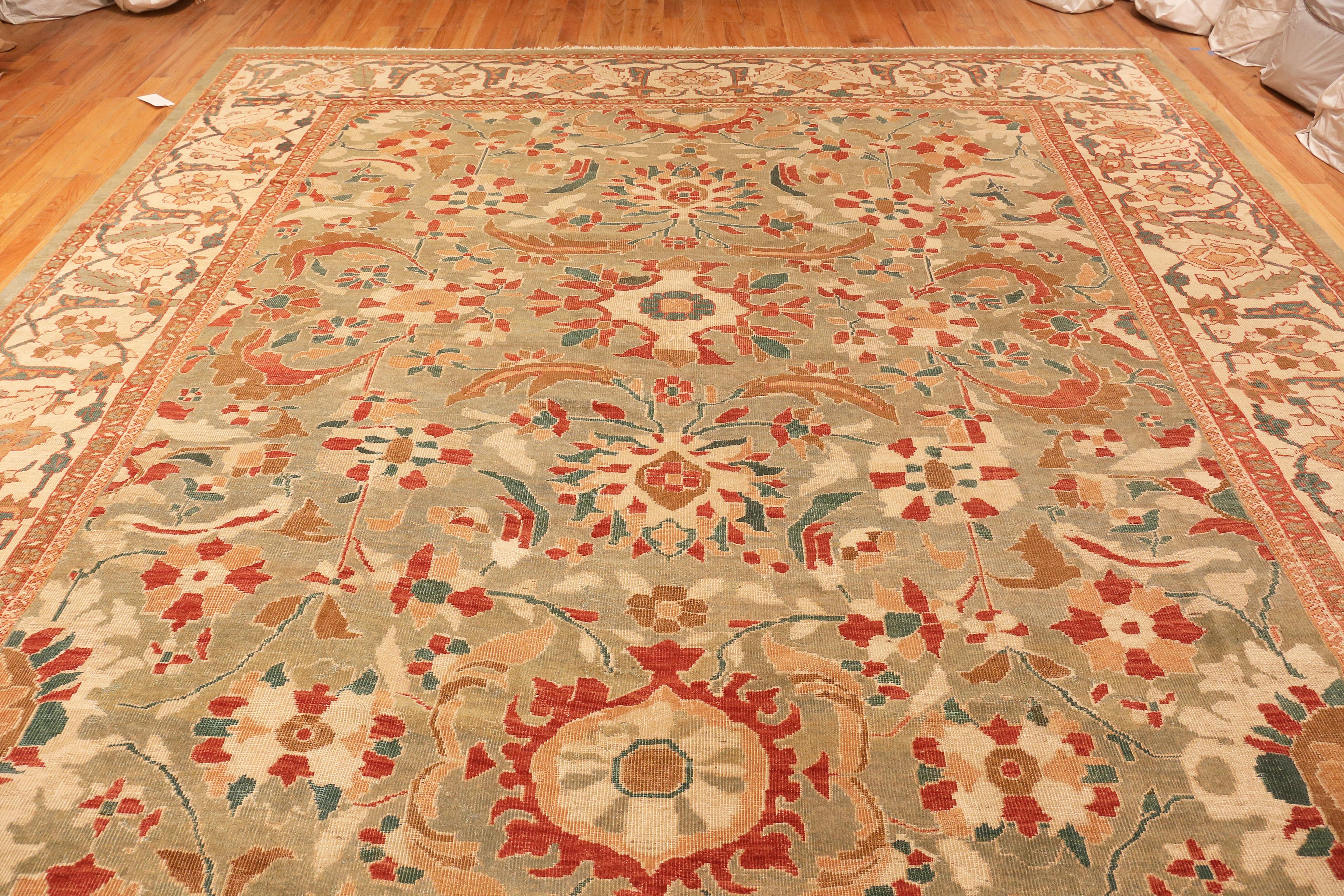 Antique Persian Sultanabad Rug. 12 ft  x 16 ft 10 in For Sale 1