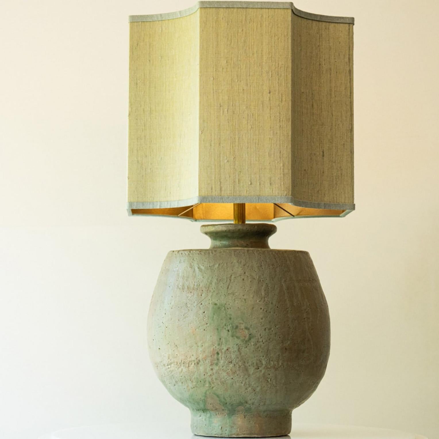 Autre Grande lampe de bureau vert pêche, abat-jour en soie de R. Houben en vente