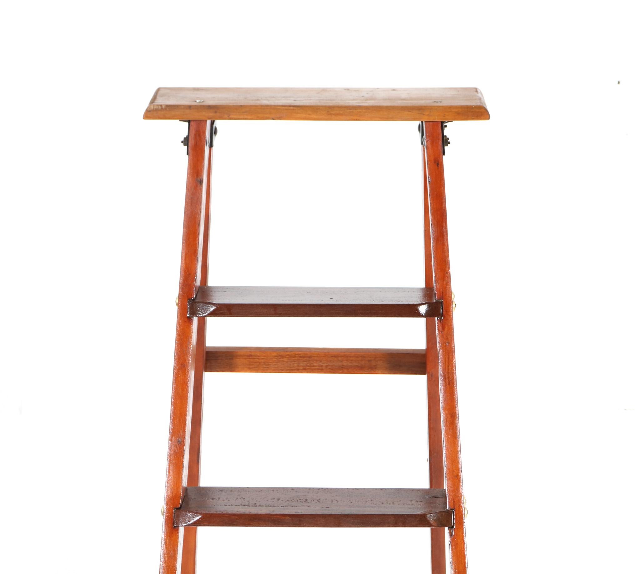 Early 20th Century Large Pitch Pine Art Deco Library Steps or Ladder, 1920s For Sale