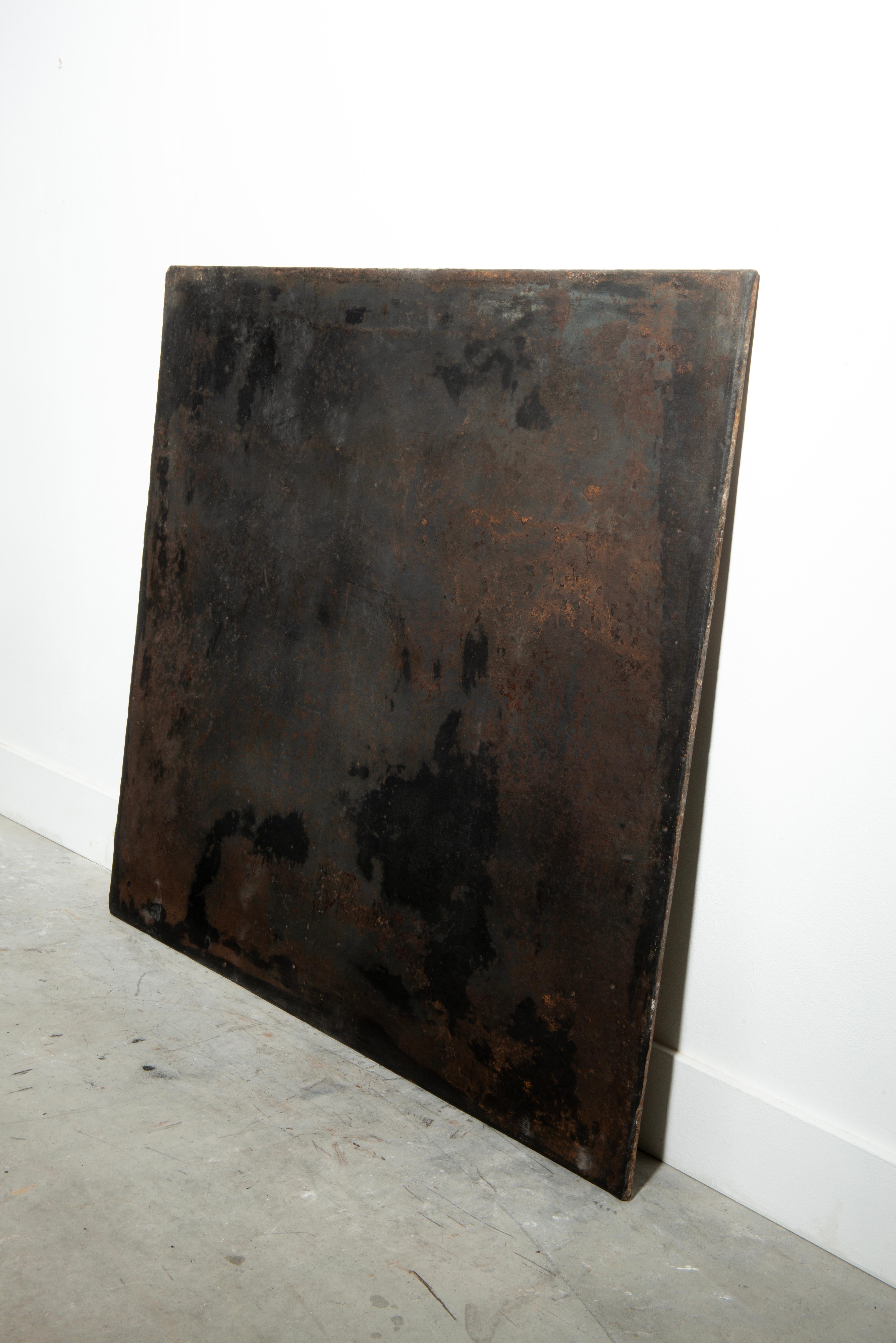 A very nice patinated plain rectangular cast iron fireback.
This can also be used on its side standing up, great piece, subtle but strong.

Can be used in a real gas or woodfire or being you stove.

Send us your zip code to receive a personal