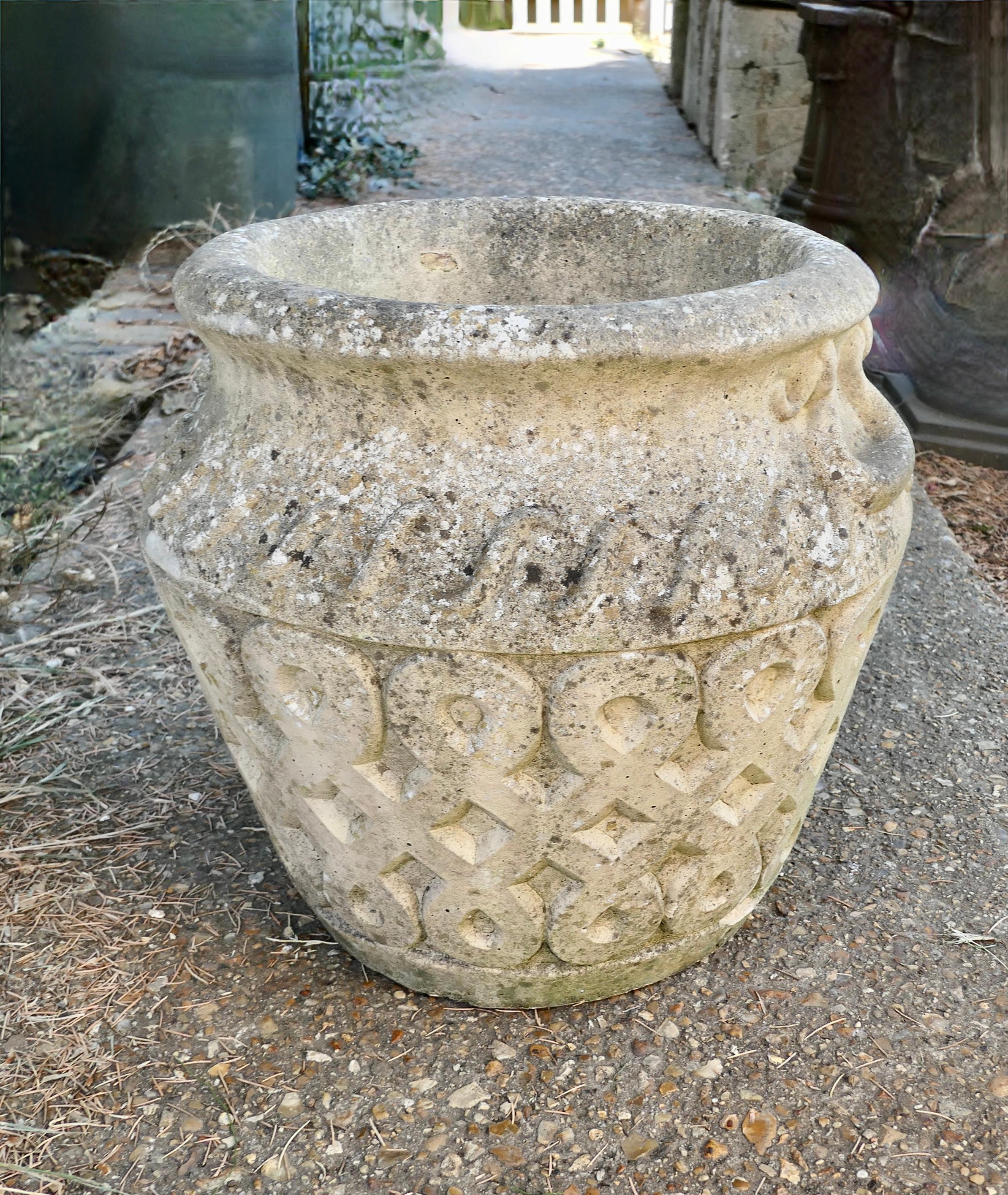 Large Planter from the Cotswold Studios    In Good Condition In Chillerton, Isle of Wight
