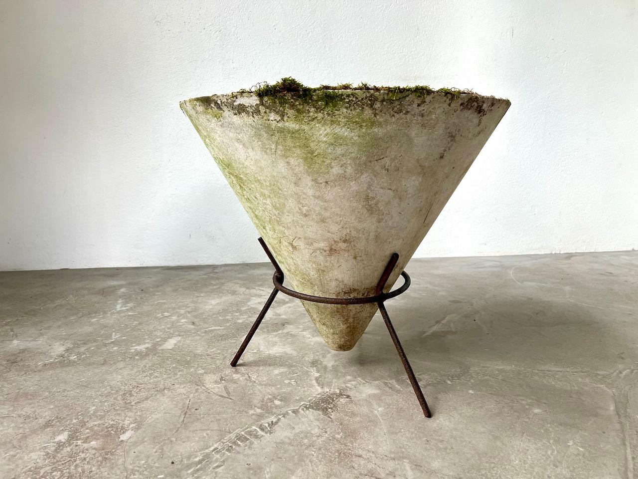 Mid-Century Modern Grande jardinière Willy Guhl de France, années 1950