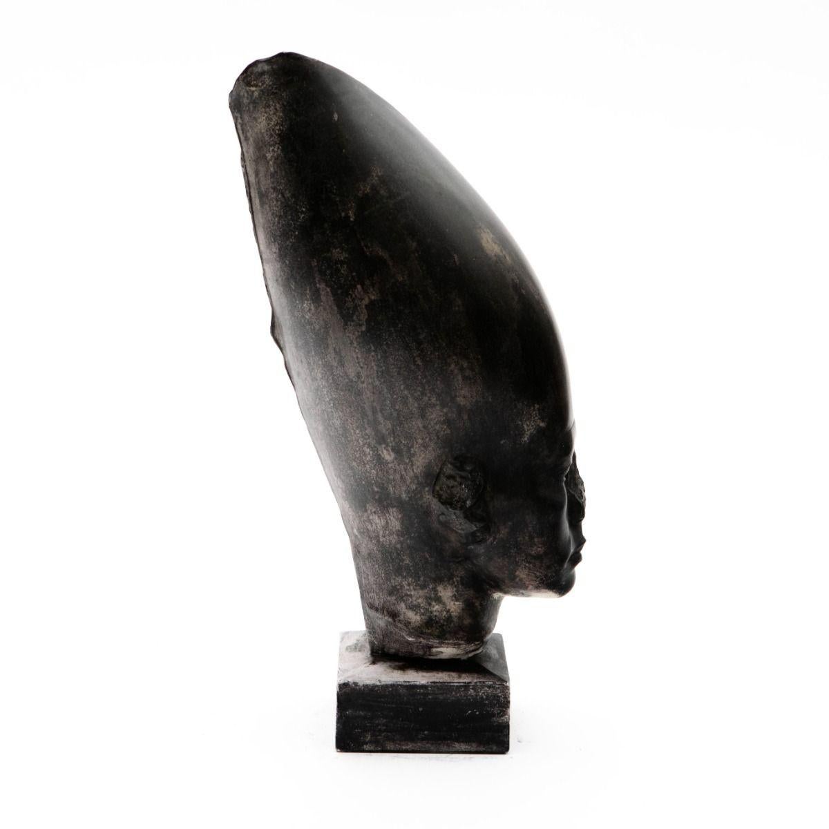 Grand moulage de plâtre : Le jeune roi Amen-em-hat III
€475
Ajouter au panier
Description
Grand portrait en plâtre provenant de la Ny Carlsberg Glyptotek (musée de Copenhague, Danemark) du roi égyptien Amenemhat III, l'un des souverains les plus