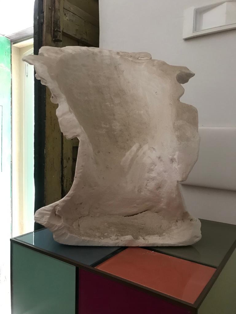 Fin du 20e siècle Grande sculpture de tête en plâtre. Italie, années 1970. en vente