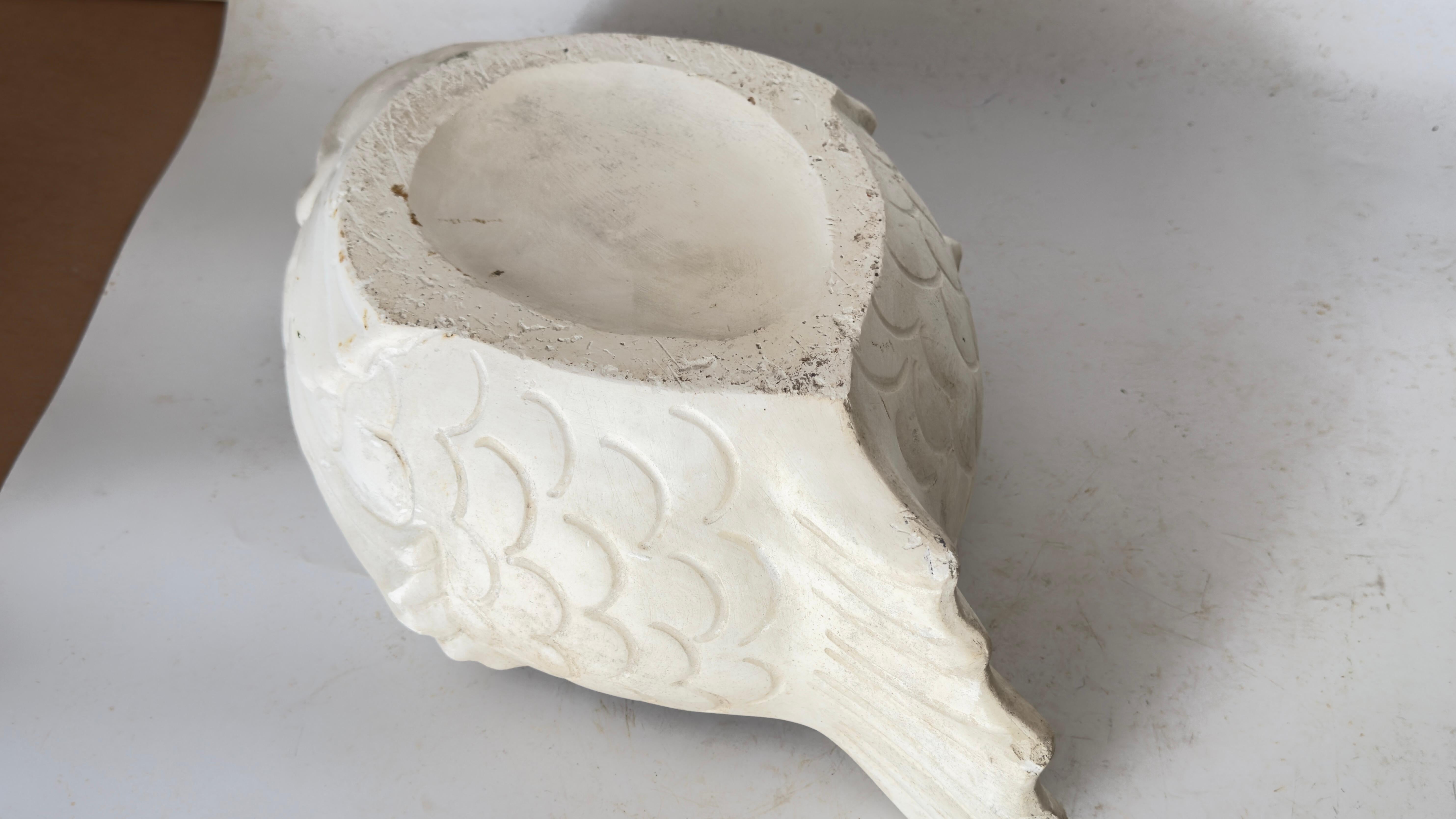 Grande Jardinière in gesso Francia, anni '30 Scultura di pesce nello stile di Martel in vendita 1