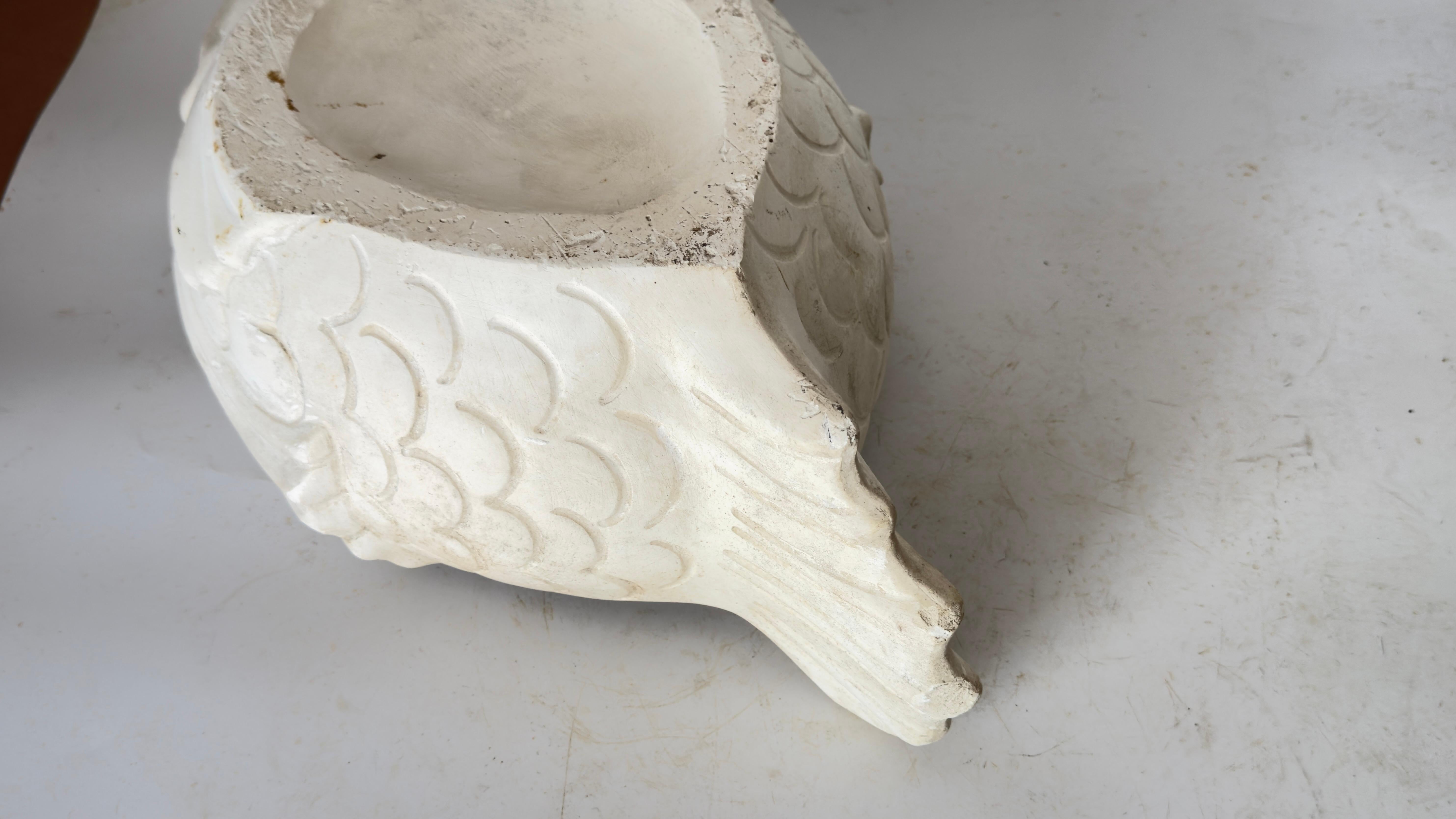 Grande Jardinière in gesso Francia, anni '30 Scultura di pesce nello stile di Martel in vendita 2