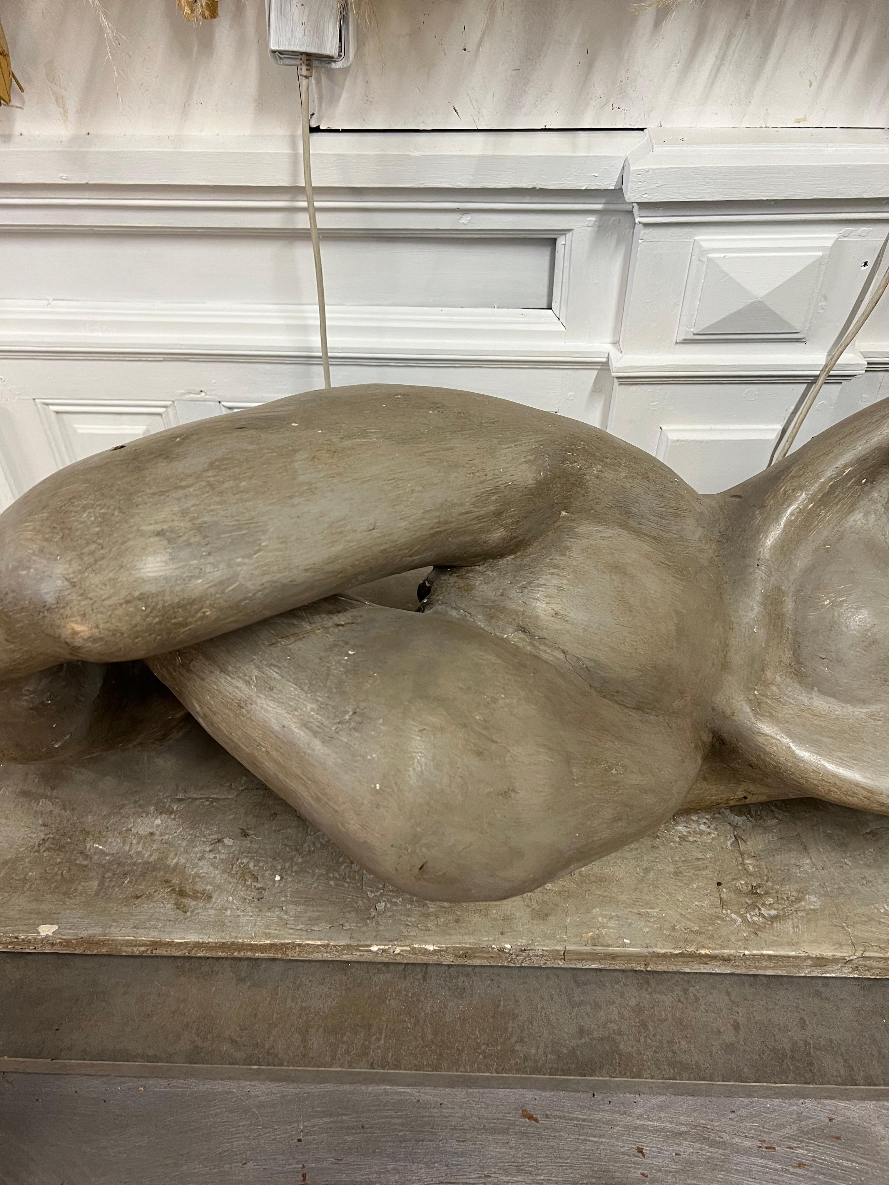 Large Plaster Sculpture of 1950s In Good Condition For Sale In PÉZENAS, FR