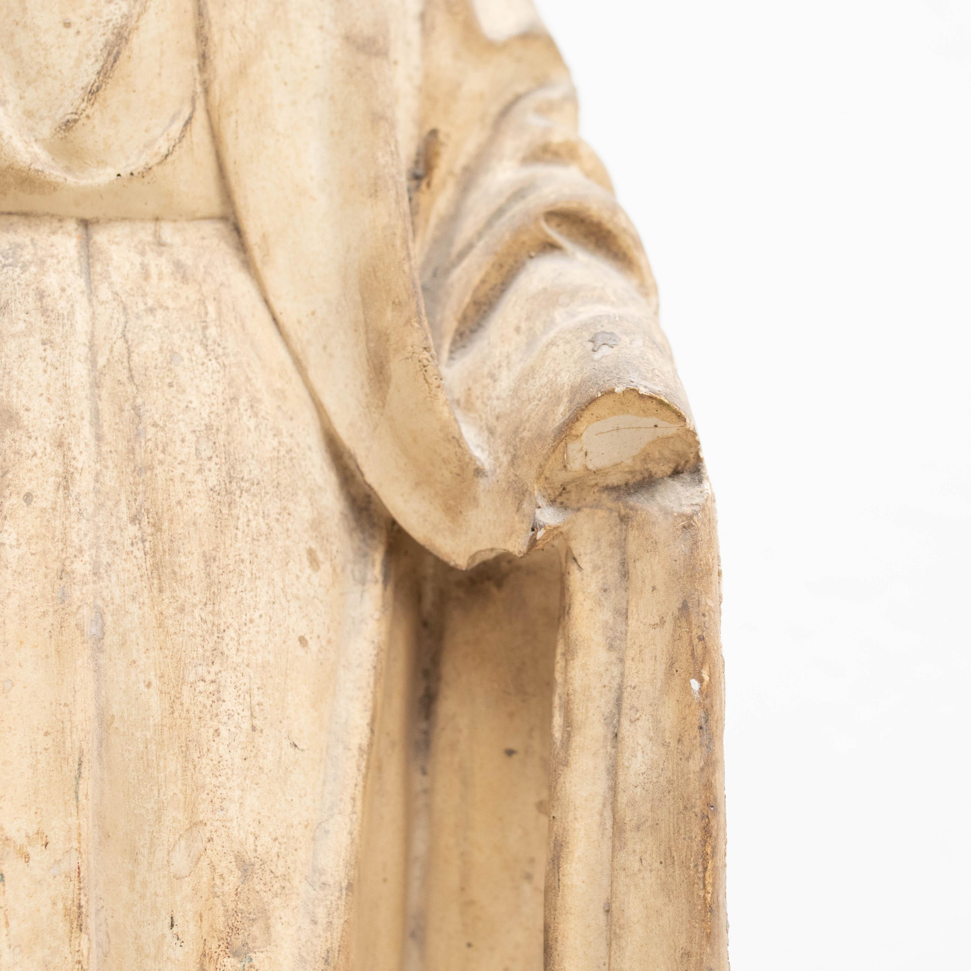 Large Plaster Virgin Traditional Sculptural Figure, circa 1930 For Sale 7