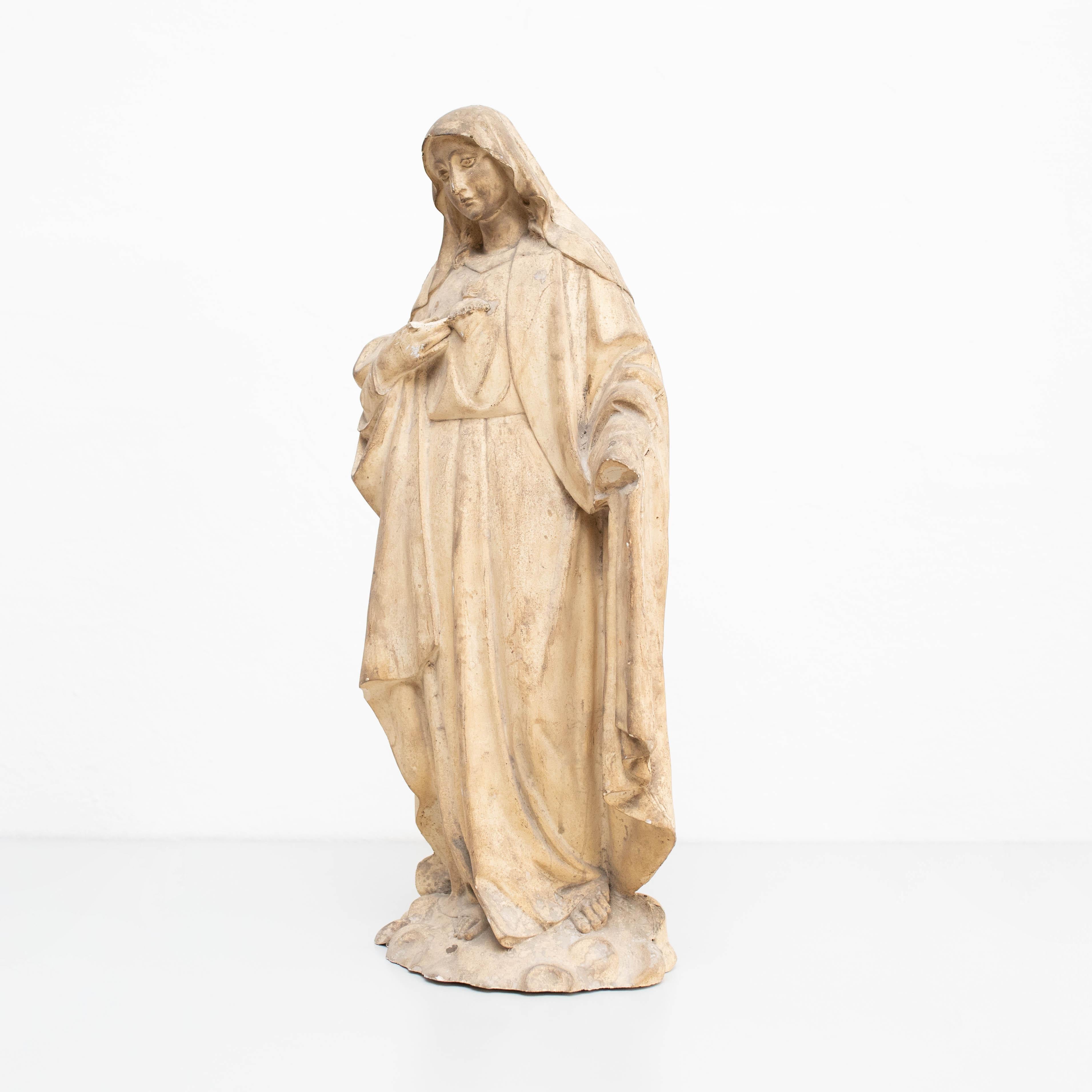 Modern Large Plaster Virgin Traditional Sculptural Figure, circa 1930 For Sale