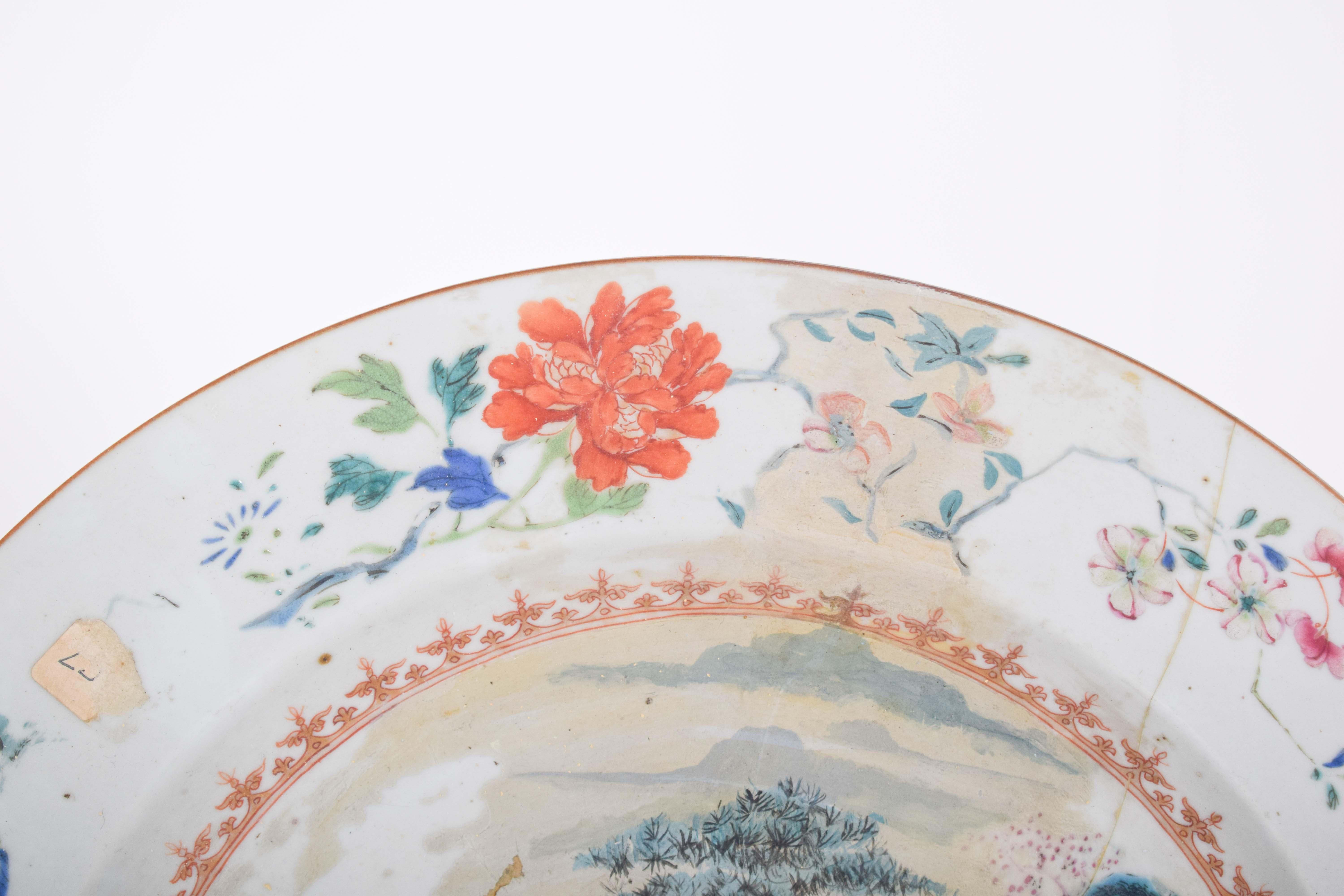 Großer Teller aus chinesischem Porzellan für den Export (Barock) im Angebot