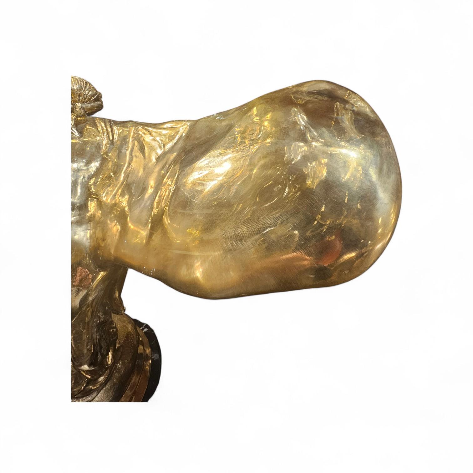 Large Plated Flying Lady Sculpture (Art nouveau) im Angebot