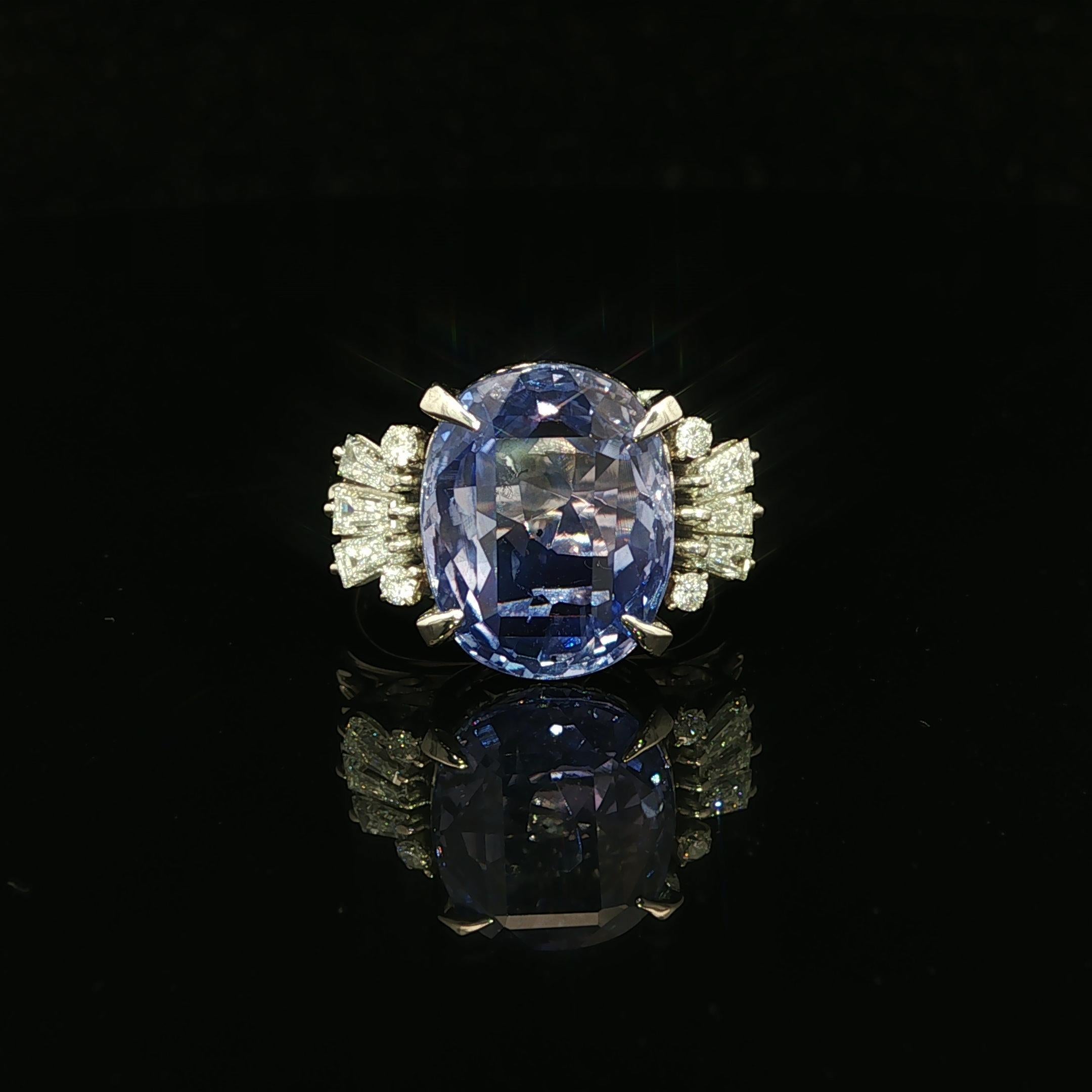 Grande anello in platino con diamante zaffiro di Ceylon senza calore GIA da 8,31 ct. in vendita 1