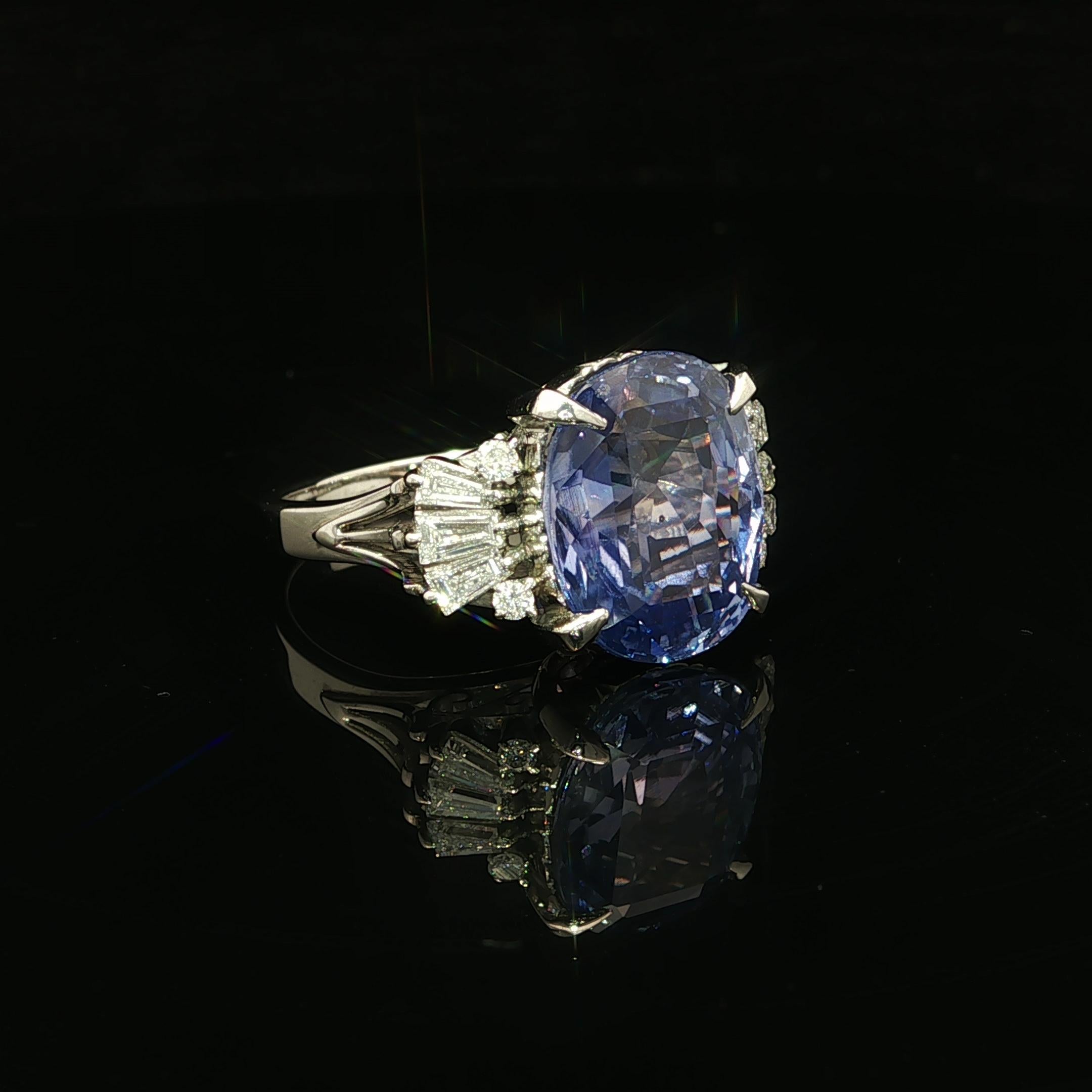 Grande anello in platino con diamante zaffiro di Ceylon senza calore GIA da 8,31 ct. in vendita 2
