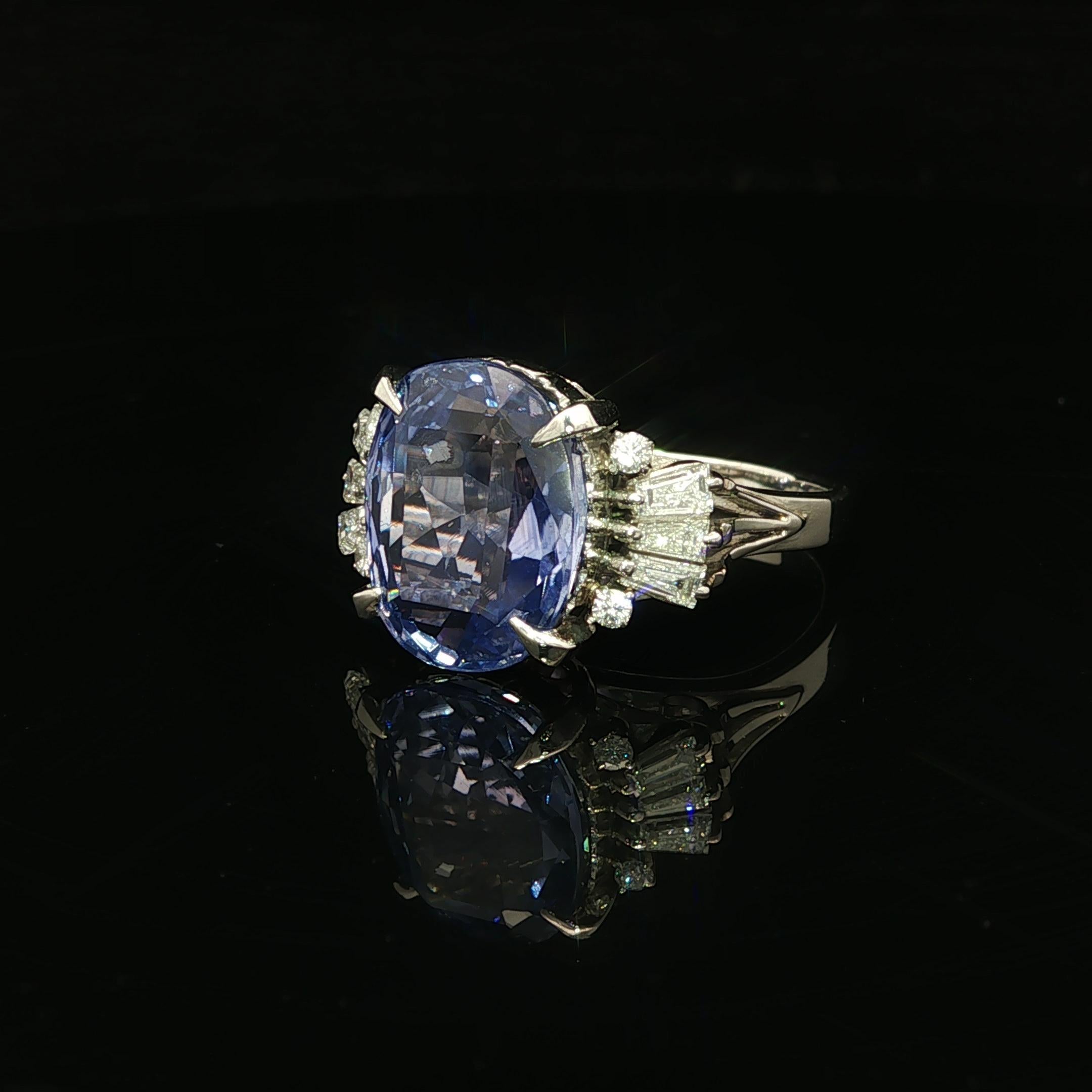 Grande anello in platino con diamante zaffiro di Ceylon senza calore GIA da 8,31 ct. in vendita 3