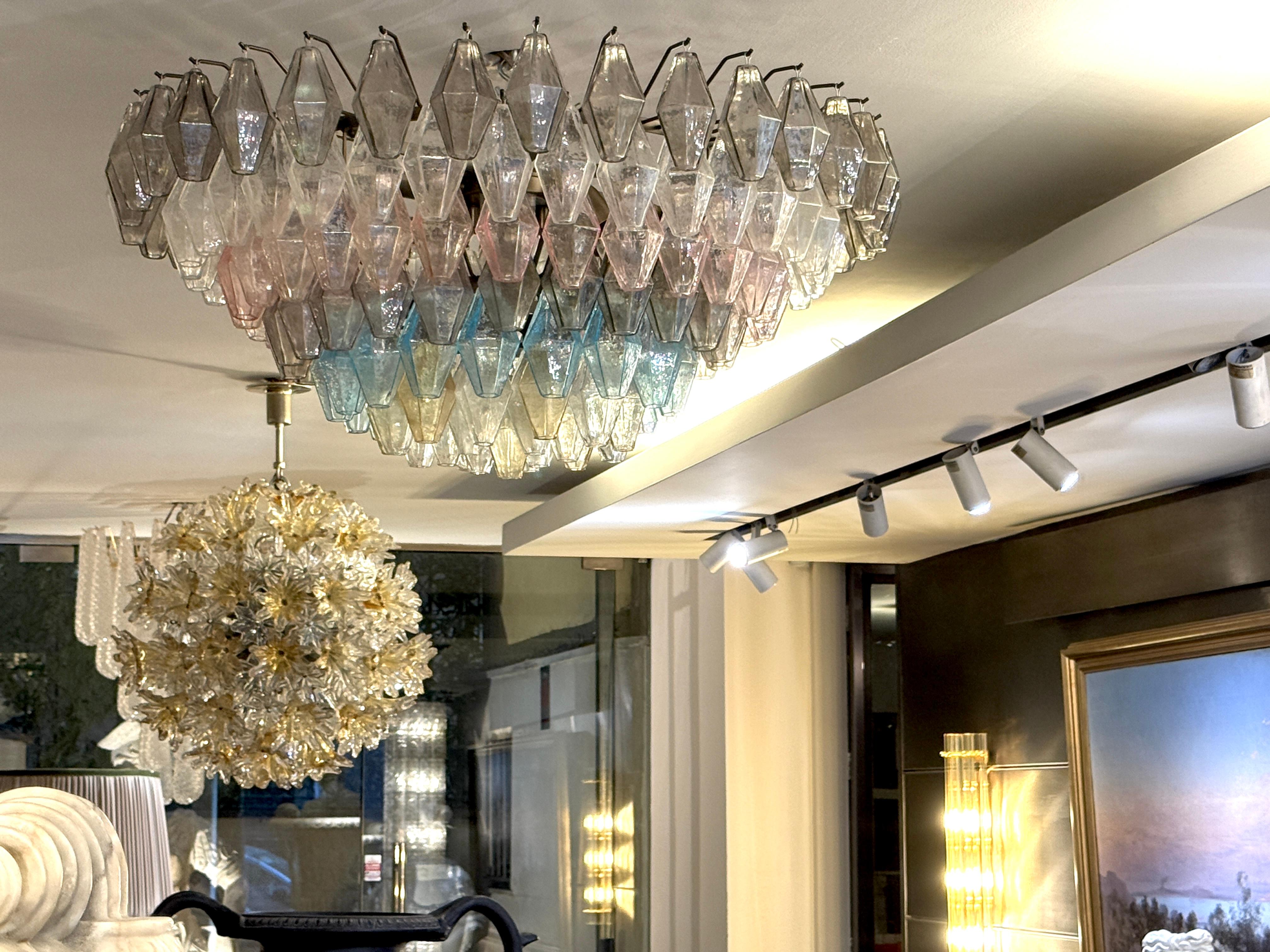 Verre Grand Poliedri Multicolore  Chandelier ou plafonnier en verre de Murano en vente
