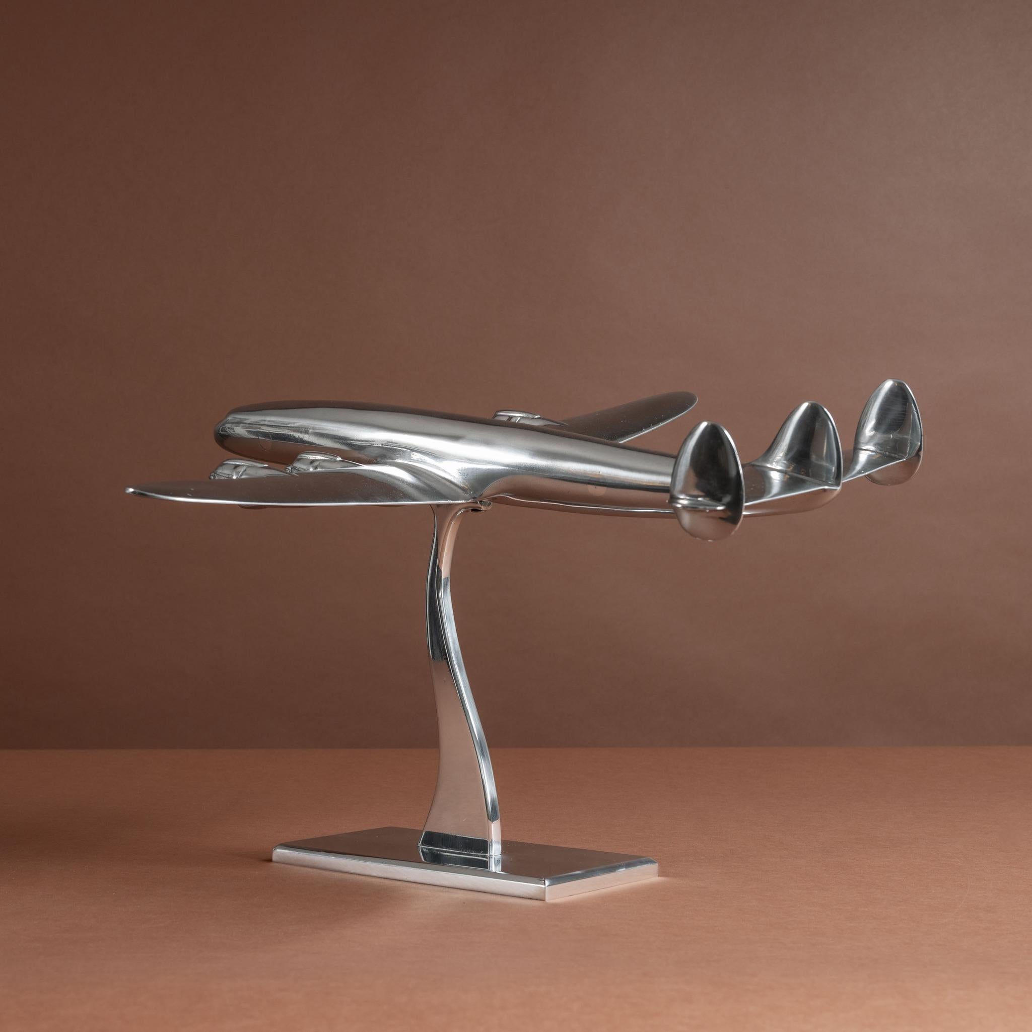 Alluminio Grande modello di Lockheed Super Constellation in alluminio lucidato, circa 1951 in vendita
