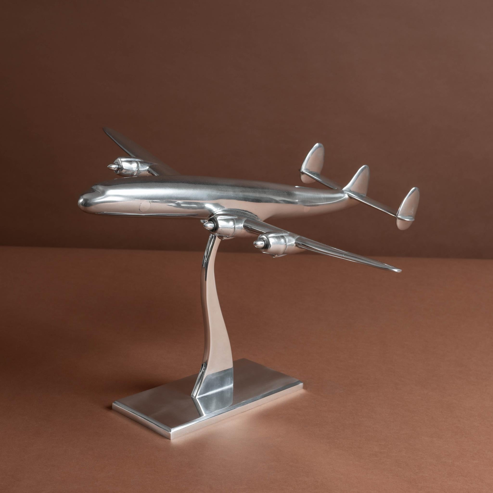 Grande modello di Lockheed Super Constellation in alluminio lucidato, circa 1951 in vendita 3