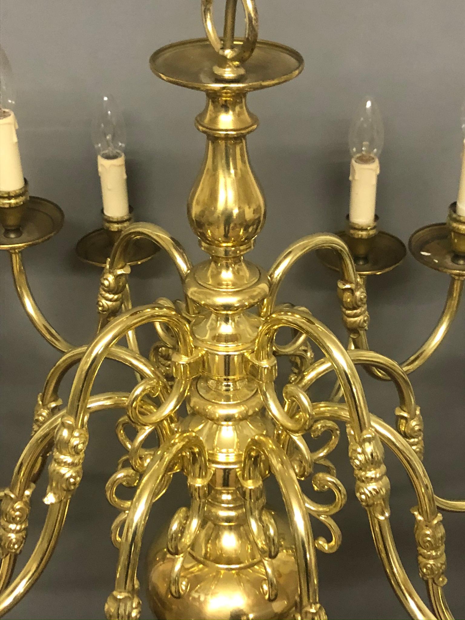 Mid-20th Century Large Polished Brass Dutch Baroque 12-Light Chandelier For Sale