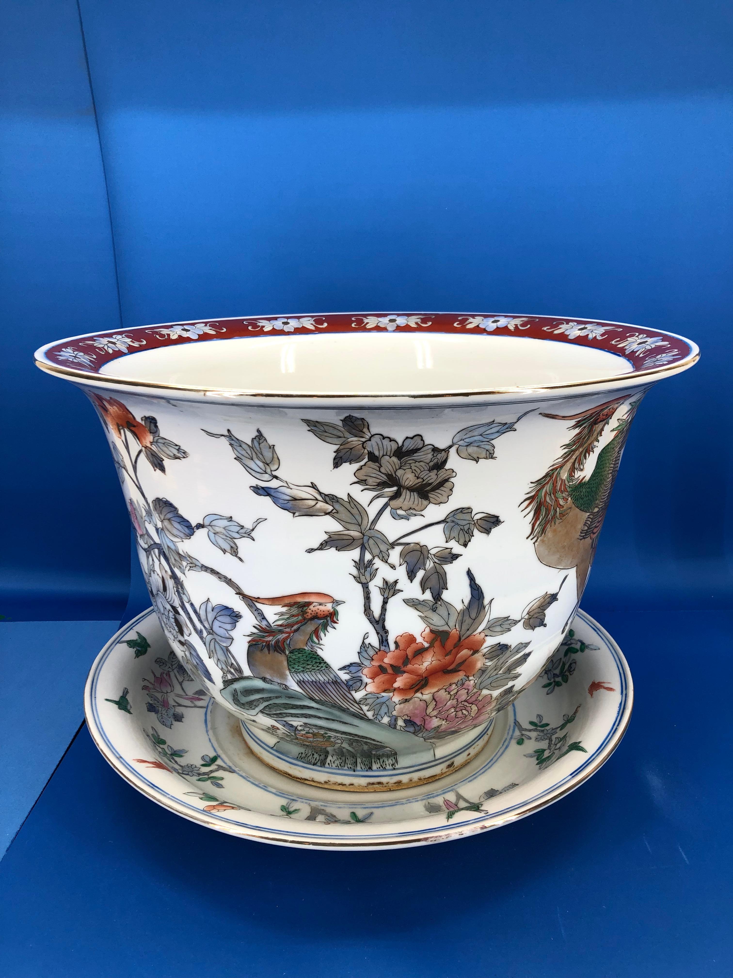 Large Polychrome Chinese Hand Painted Porcelain Jardinière Urn and Charger For Sale 8