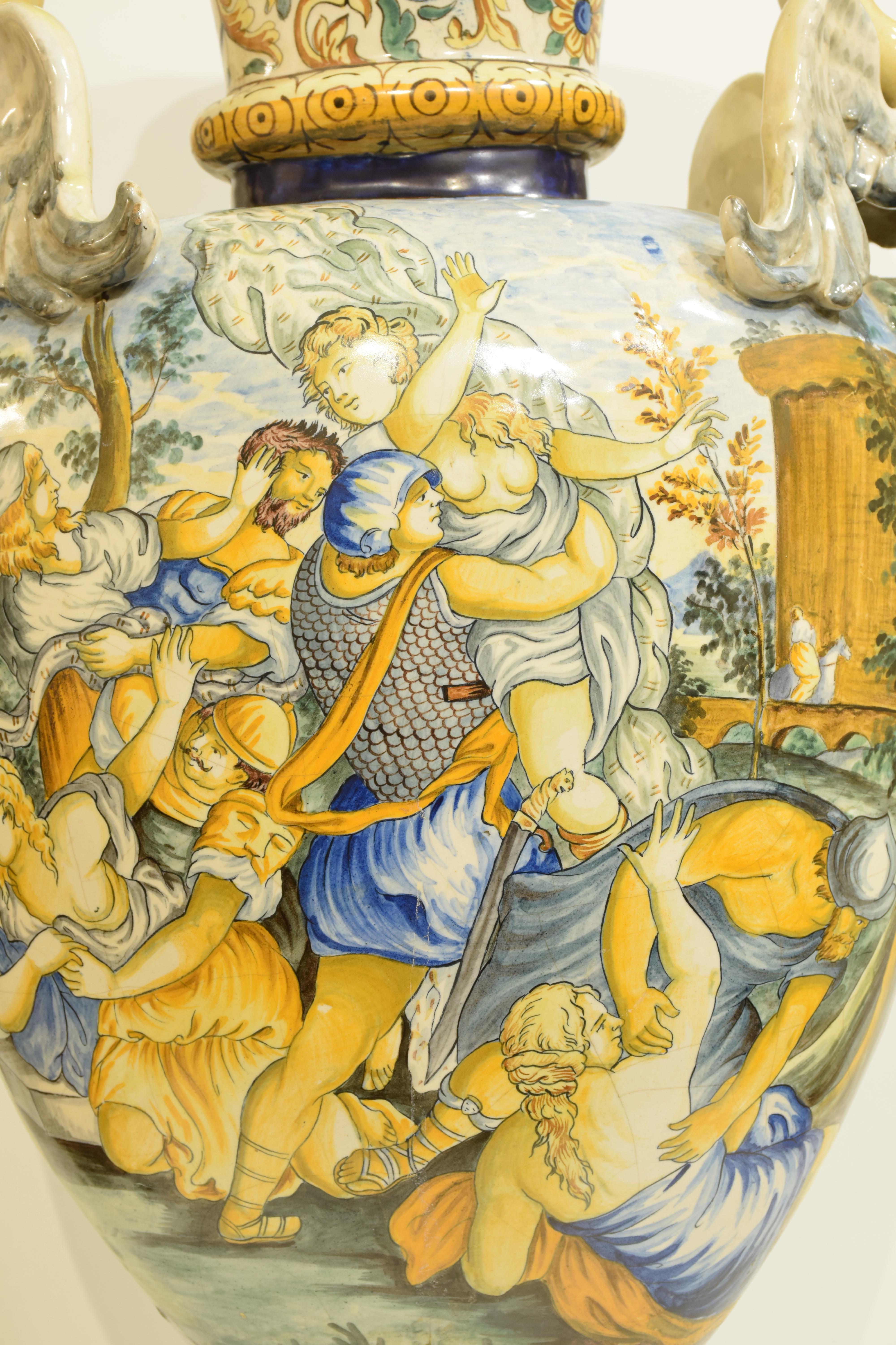 Grand vase en majolique polychrome, Italie, milieu du XIXe siècle en vente 6