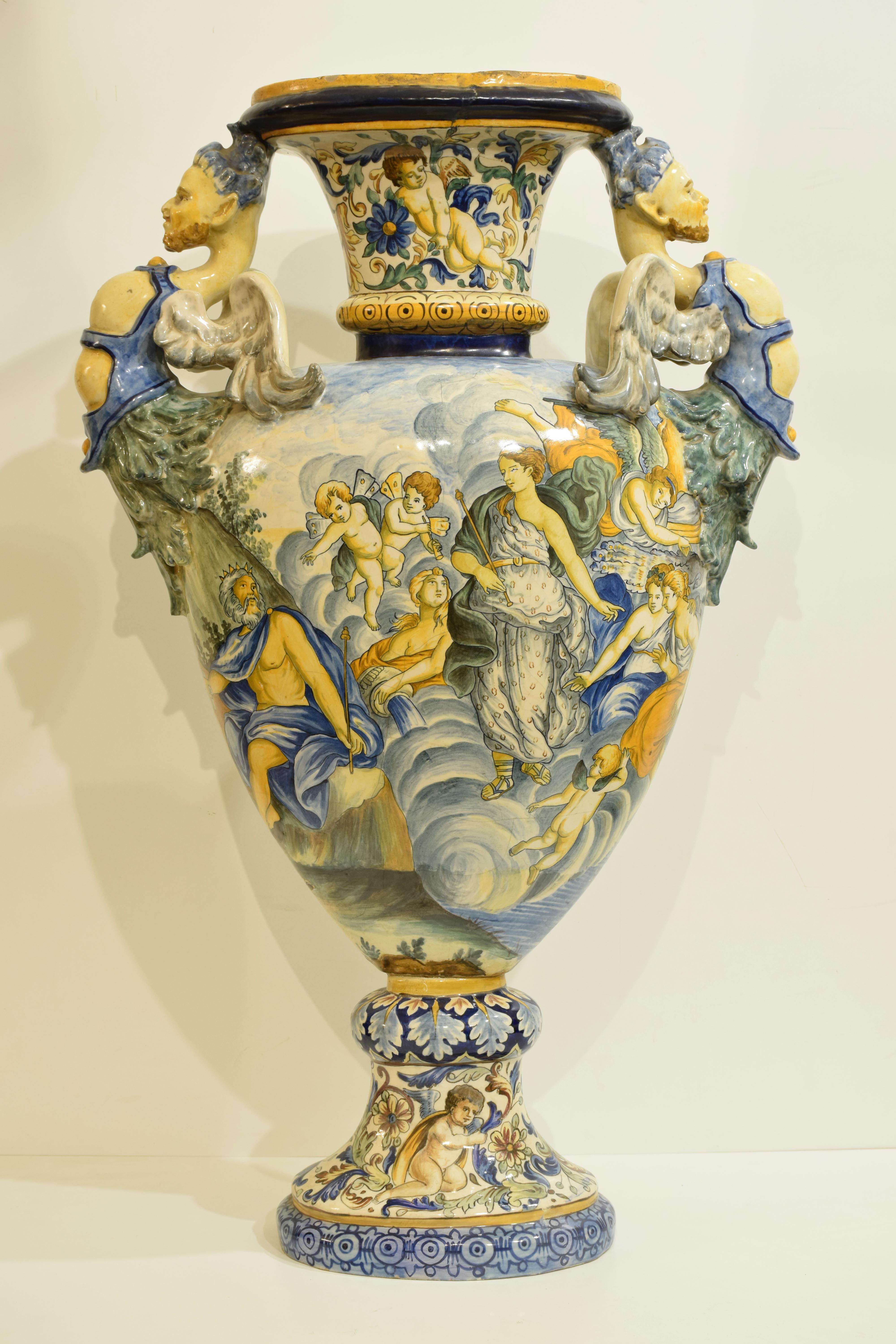 Polychromé Grand vase en majolique polychrome, Italie, milieu du XIXe siècle en vente