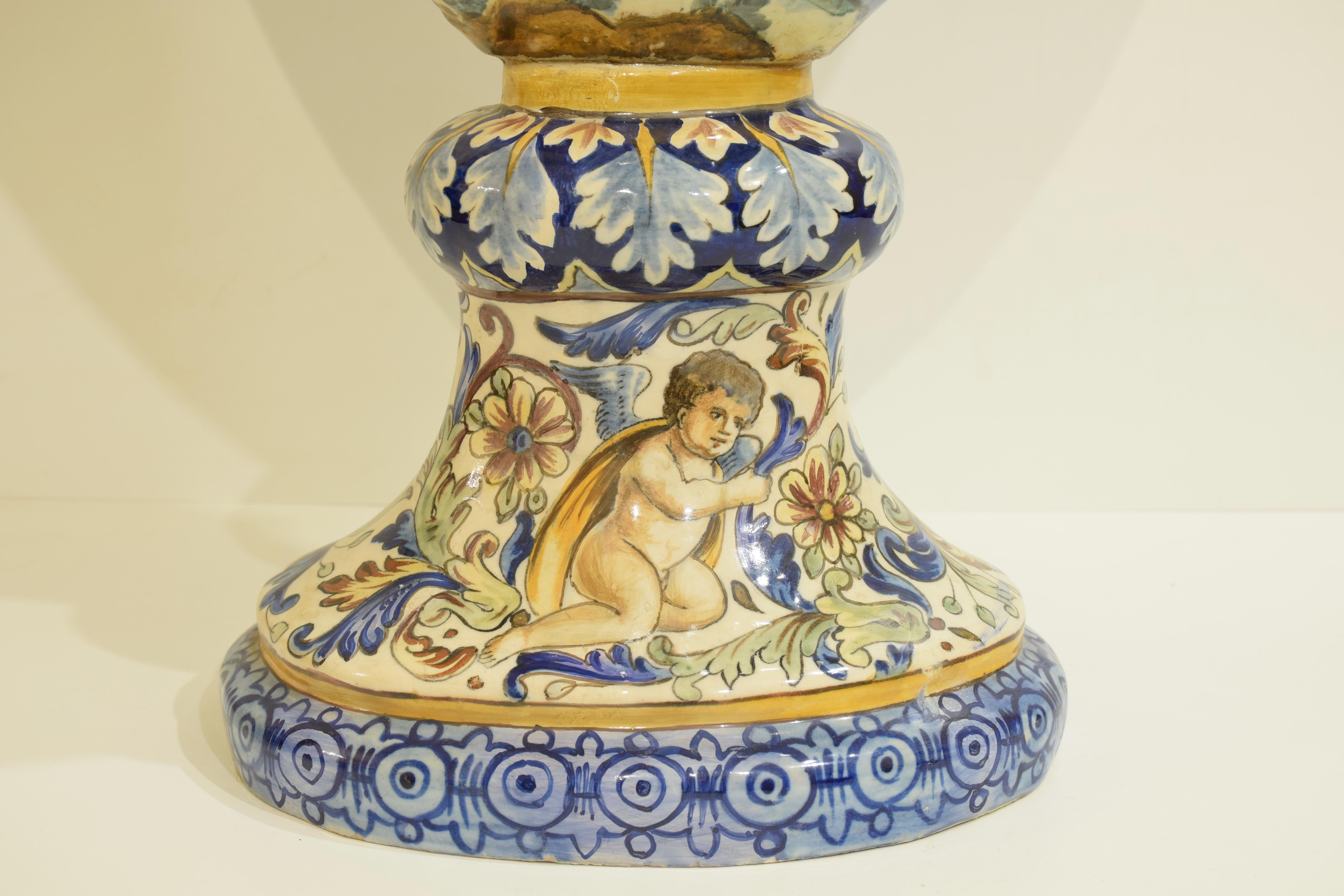 Grand vase en majolique polychrome, Italie, milieu du XIXe siècle en vente 2