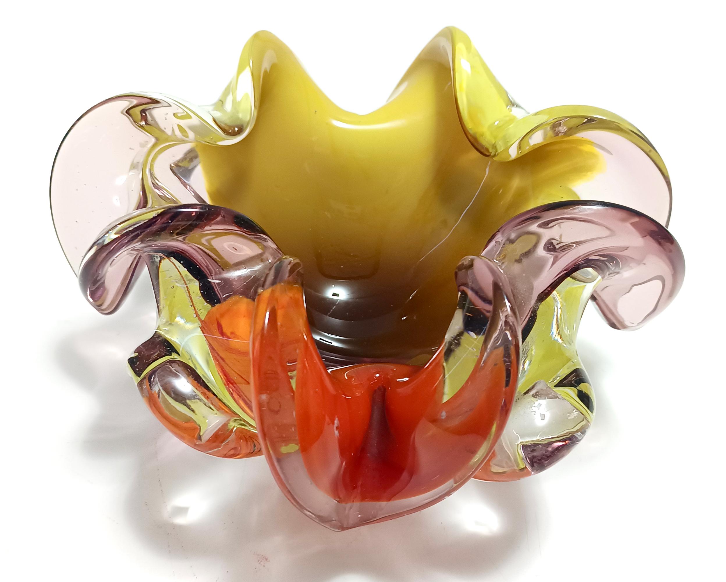 Grand cendrier polychrome en verre de Murano / Vide-Poche attr. à Toso, Italie en vente 1