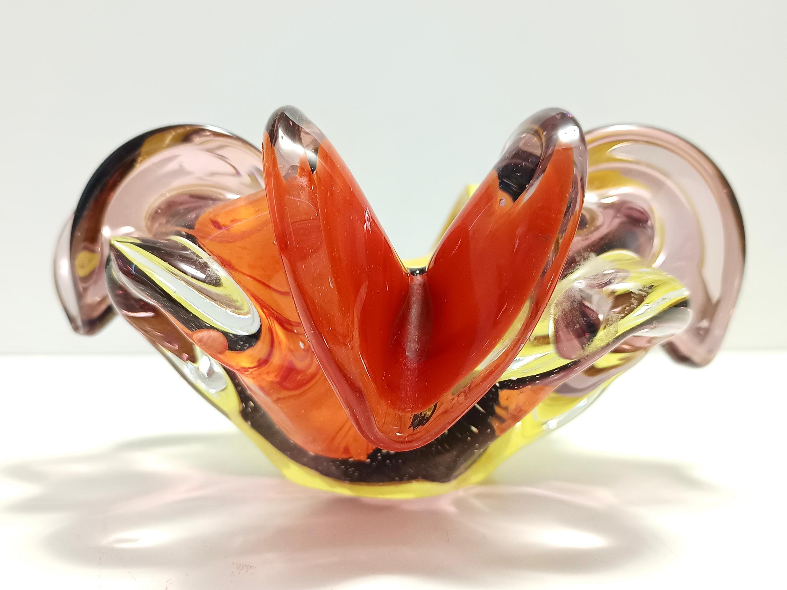 Grand cendrier polychrome en verre de Murano / Vide-Poche attr. à Toso, Italie en vente 2