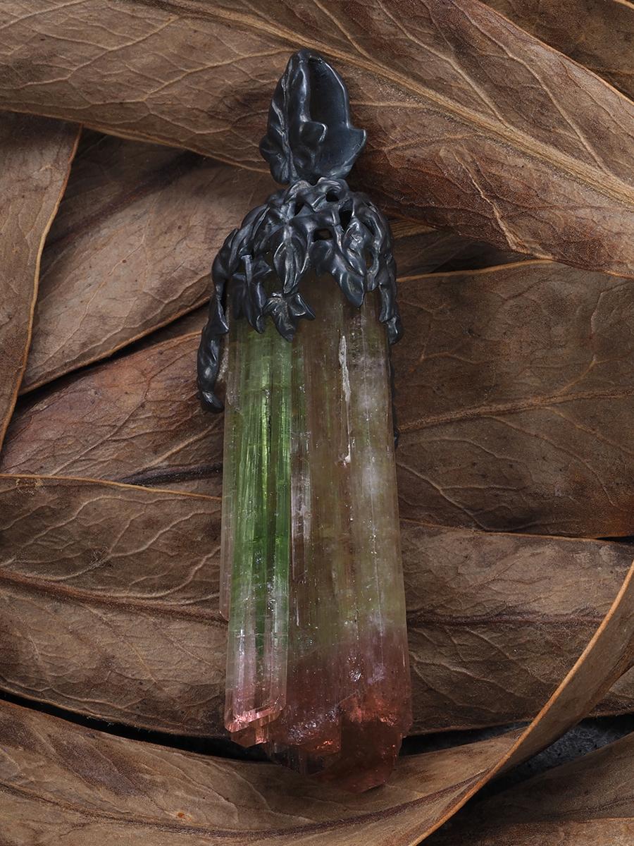 Large Tourmaline Crystal Black Silver Pendant Ivy collection For Sale 3