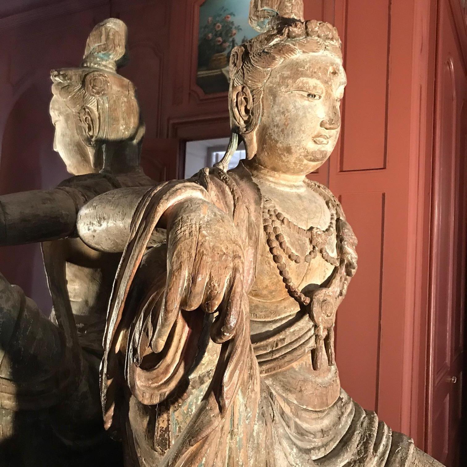 Polychrome Wood Figure of Guanyin Qing Dynasty China 19th Century For Sale 12