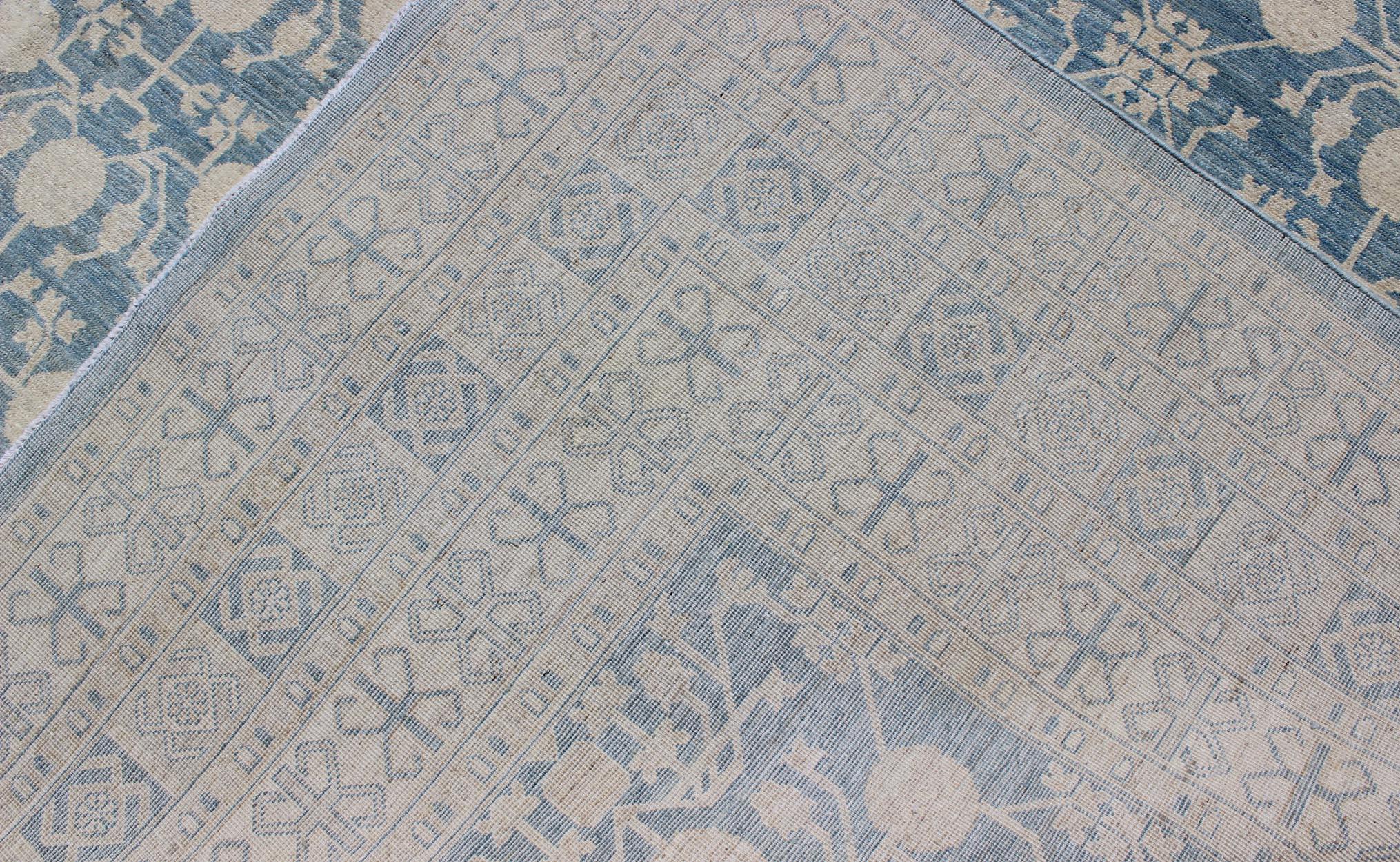 Großer moderner Khotan-Teppich im Granatapfeldesign von Keivan Woven Arts im Angebot 3