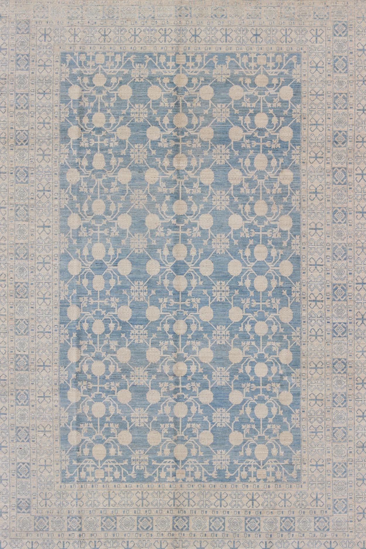 Großer moderner Khotan-Teppich im Granatapfeldesign von Keivan Woven Arts (Wolle) im Angebot