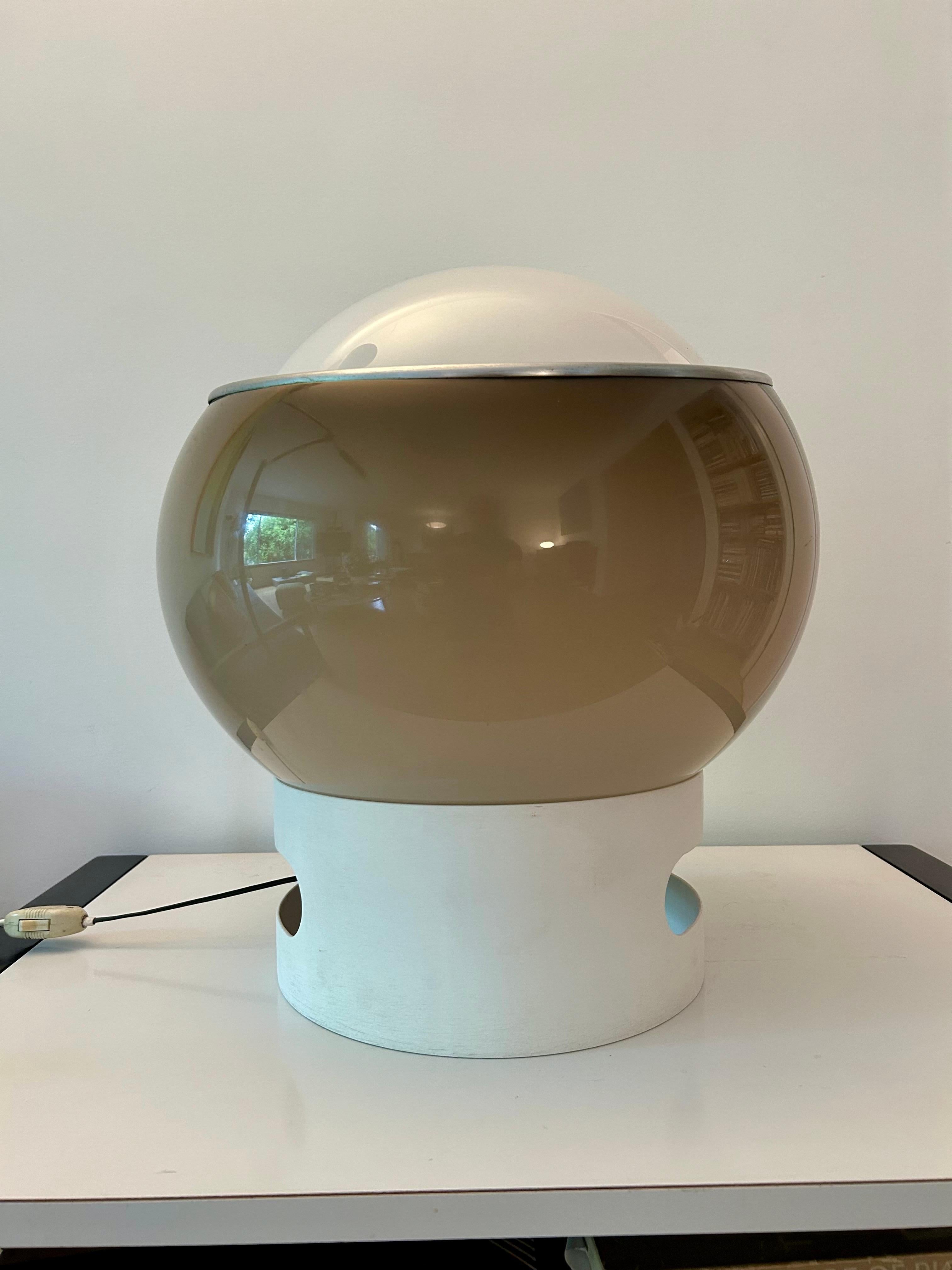 Gran Lámpara Pop Art Orb Harvey Guzzini en Bueno estado para la venta en Los Angeles, CA
