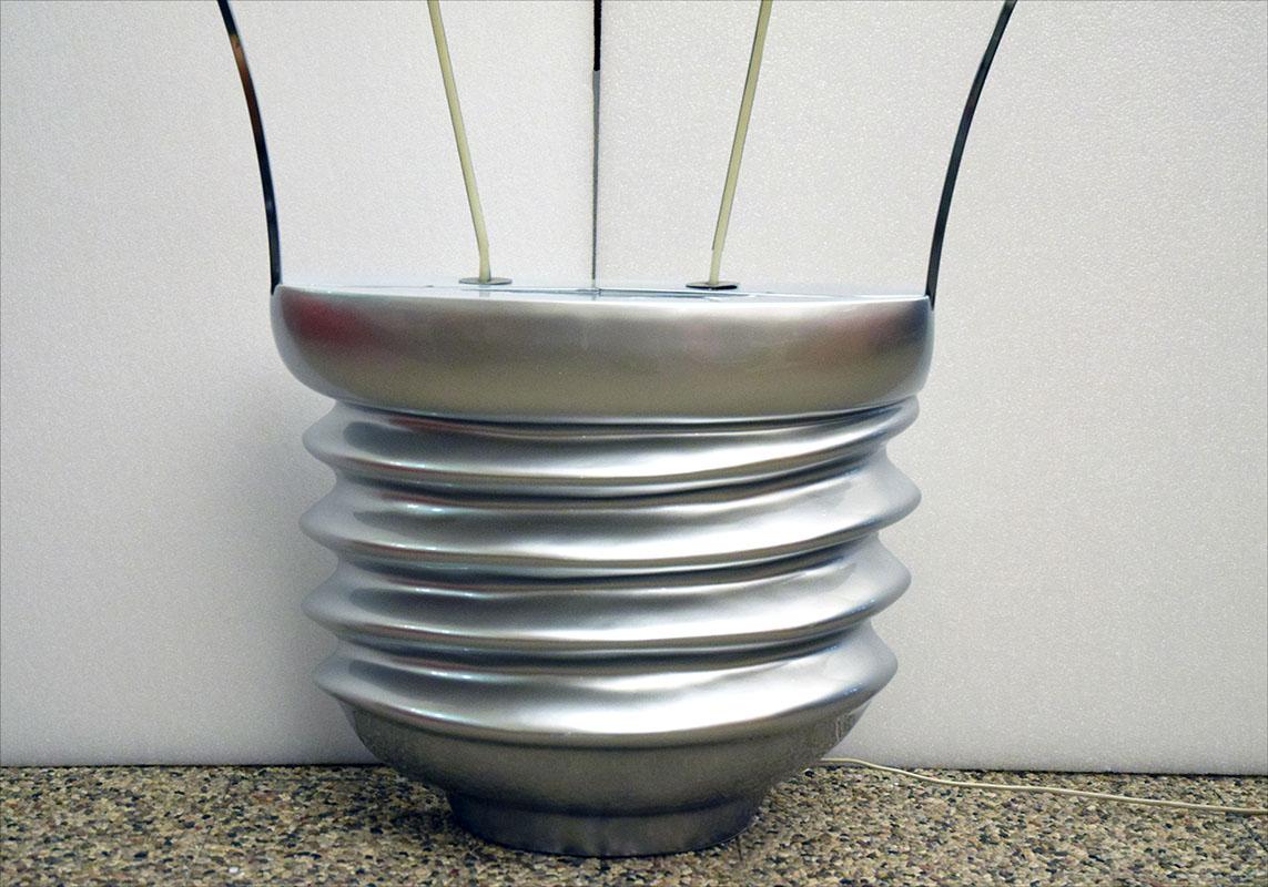 Large pop style floor lamp in the shape of a huge bulb, 1980s For Sale 2
