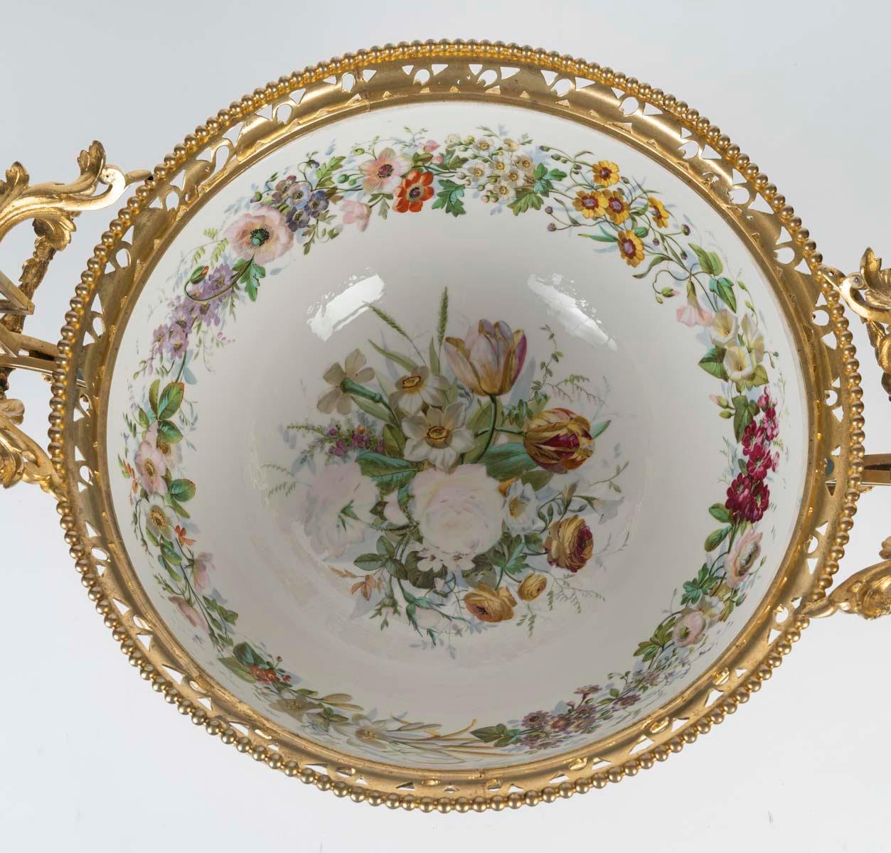Francese Grande ciotola in porcellana nello stile della manifattura di Sèvres, periodo Napoleone III in vendita