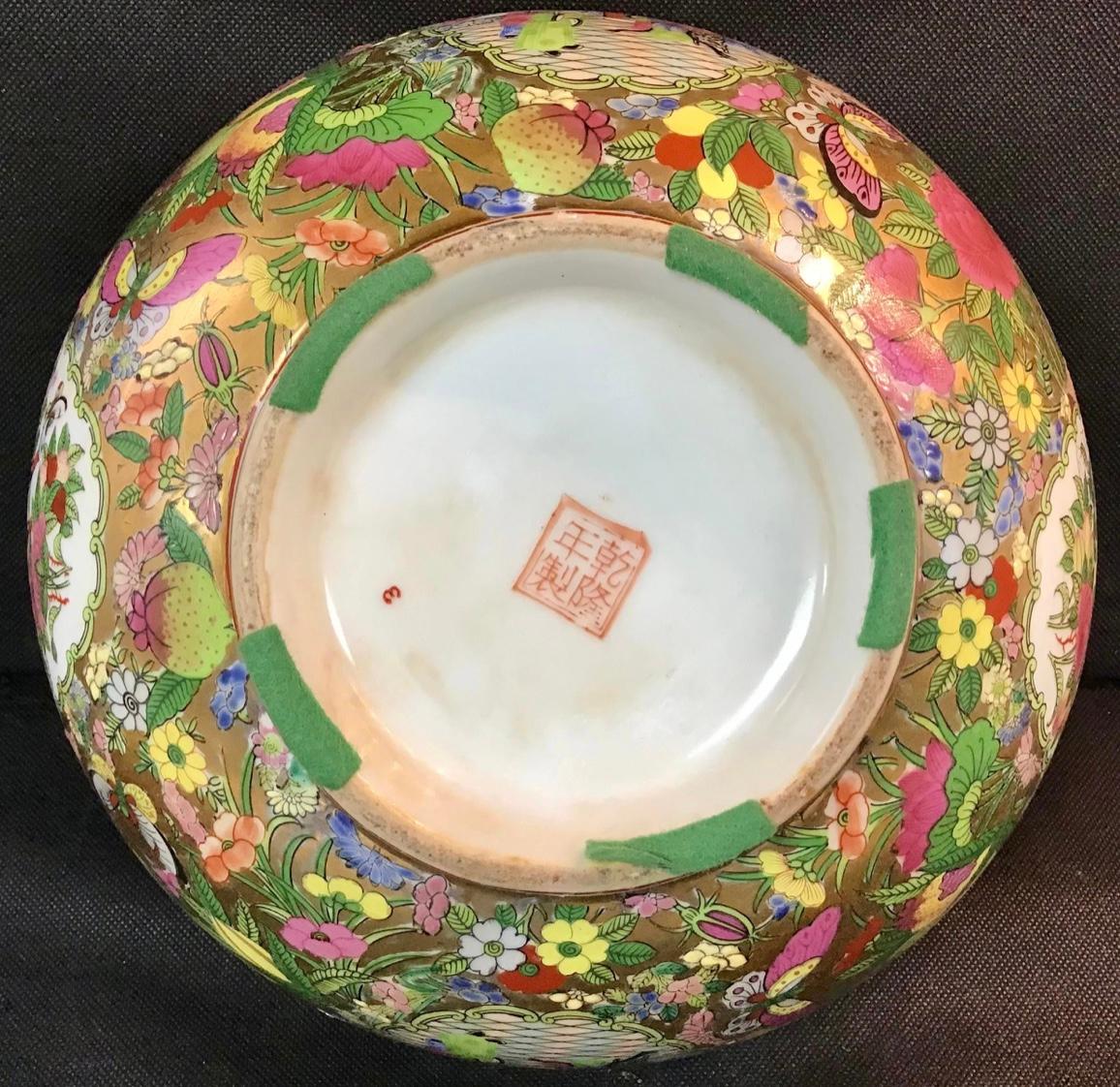 20th Century Large Porcelain Chinese Export Rose Medallion Bowl For Sale