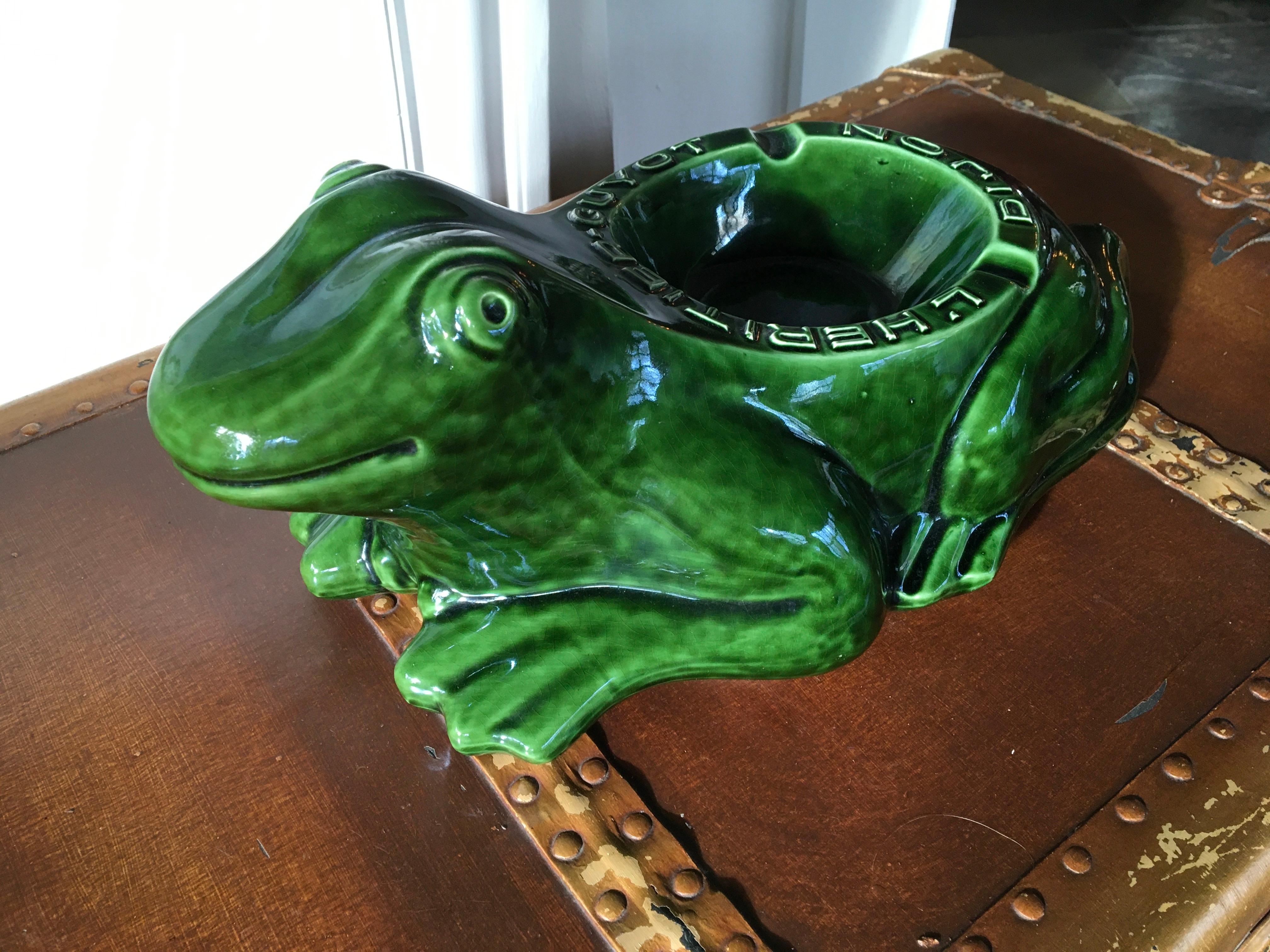 Grande sculpture de grenouille en porcelaine, grenouille publicitaire française L'Heritier Guyot  en vente 6
