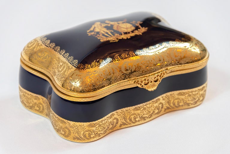 Large Porcelain Jewelry Box Decorated with 22Karat Gold by Imperial Limoges For Sale at 1stDibs