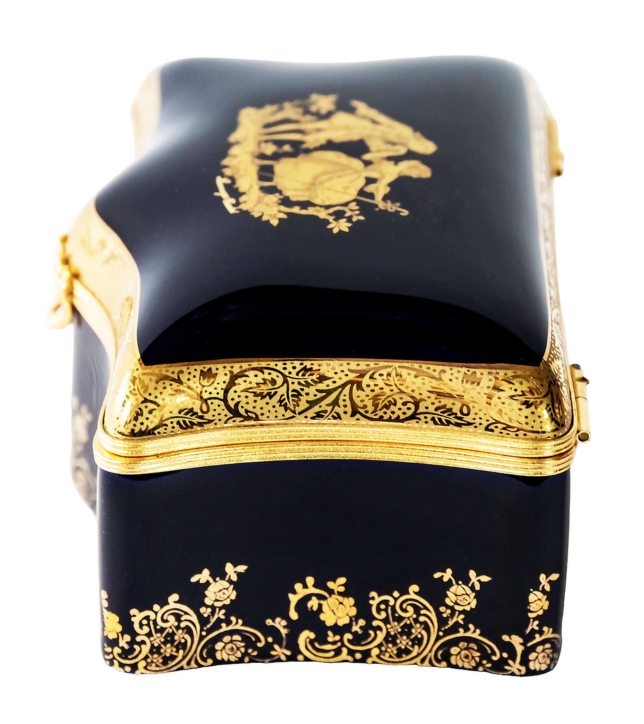 Gilt Large Porcelain Jewelry Box Decorated with 22-Karat Gold by Limoges Castel