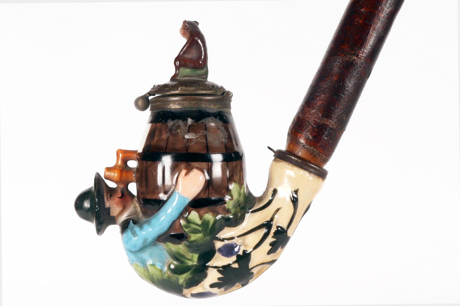Large porcelain pipe: a reclining man drinking wine, Germany 1880. For Sale 8