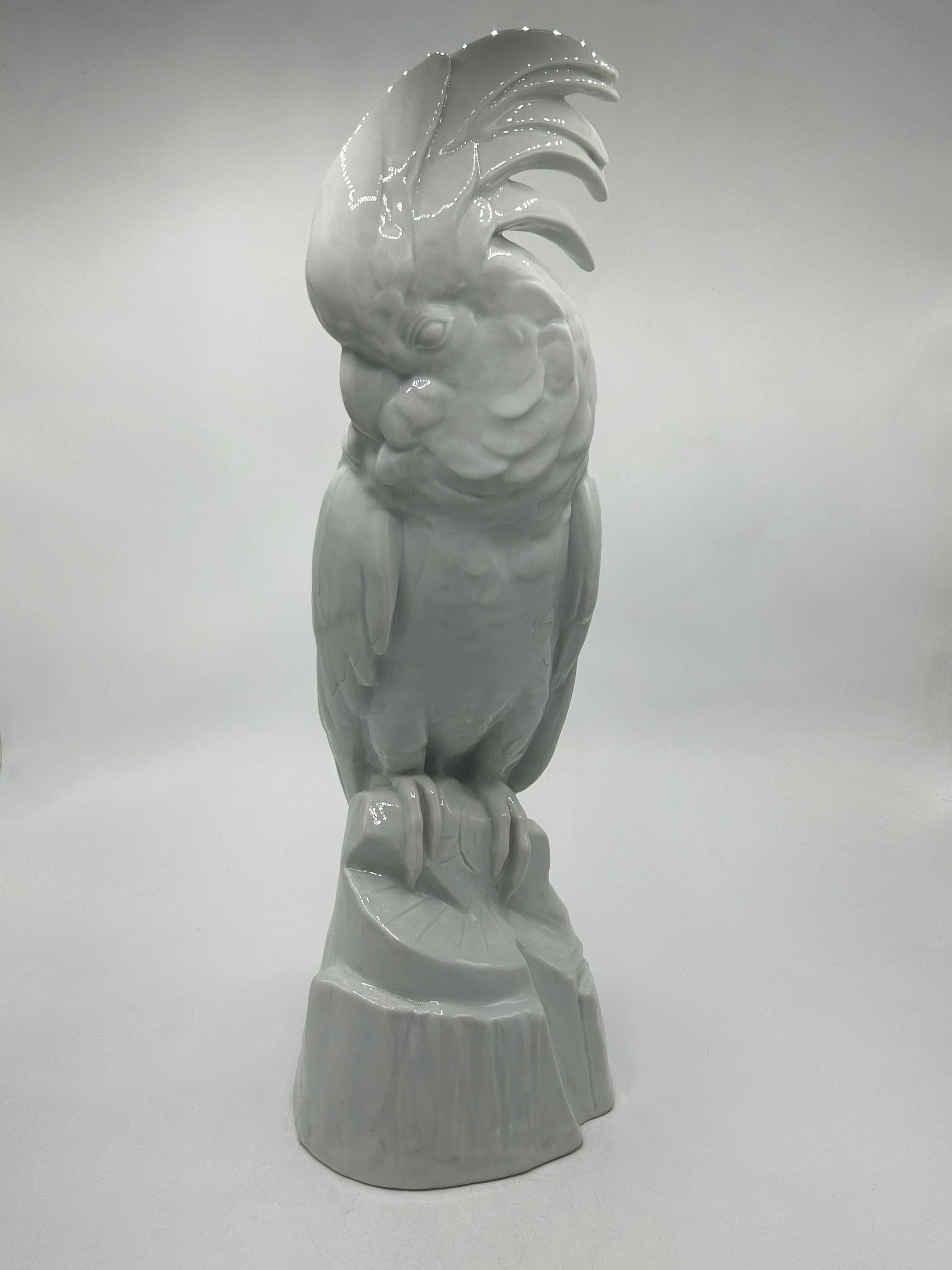 Grande sculpture en porcelaine d'Edouard-Marcel Sandoz, 