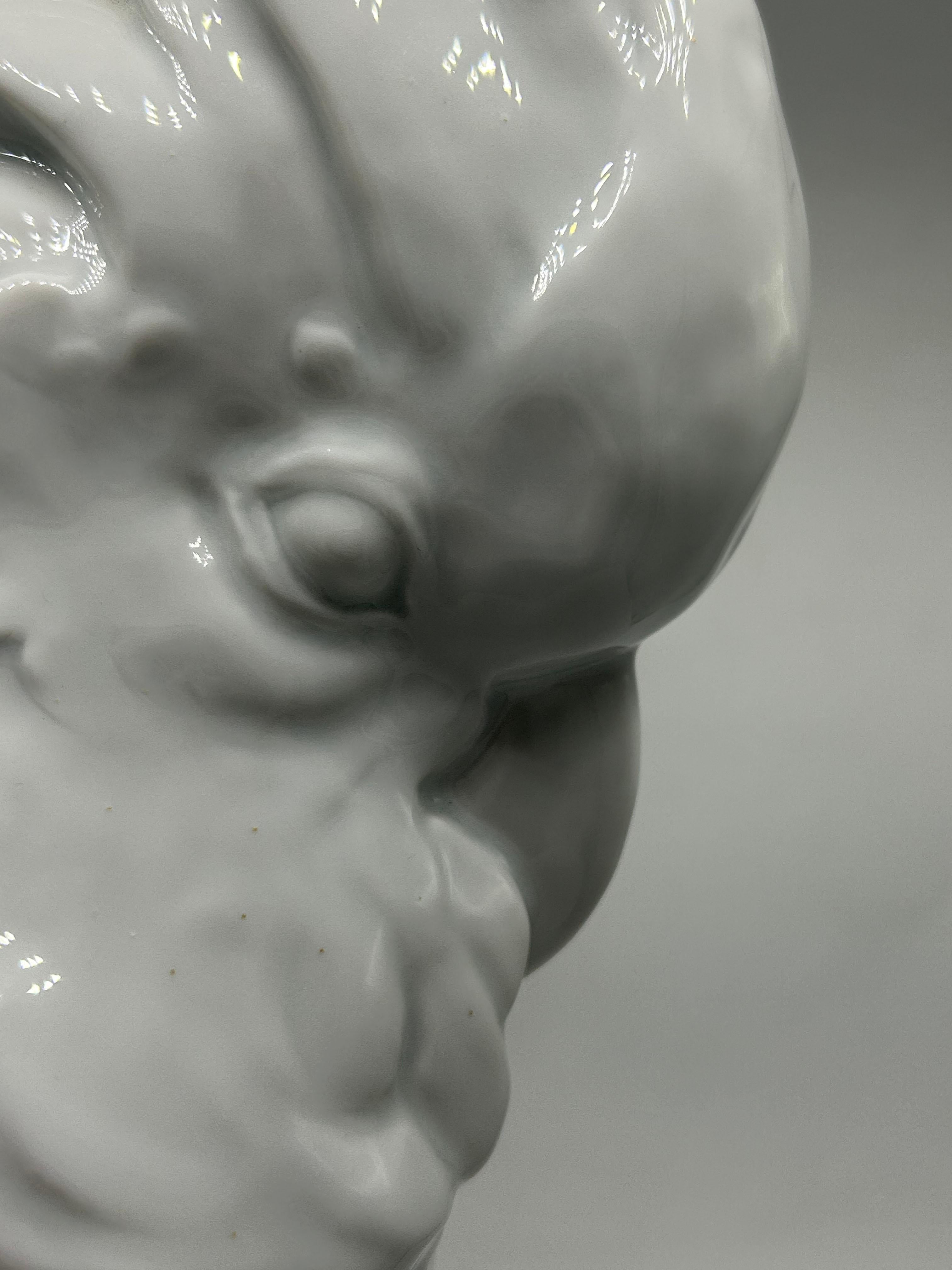 Grande sculpture en porcelaine d'Edouard-Marcel Sandoz 