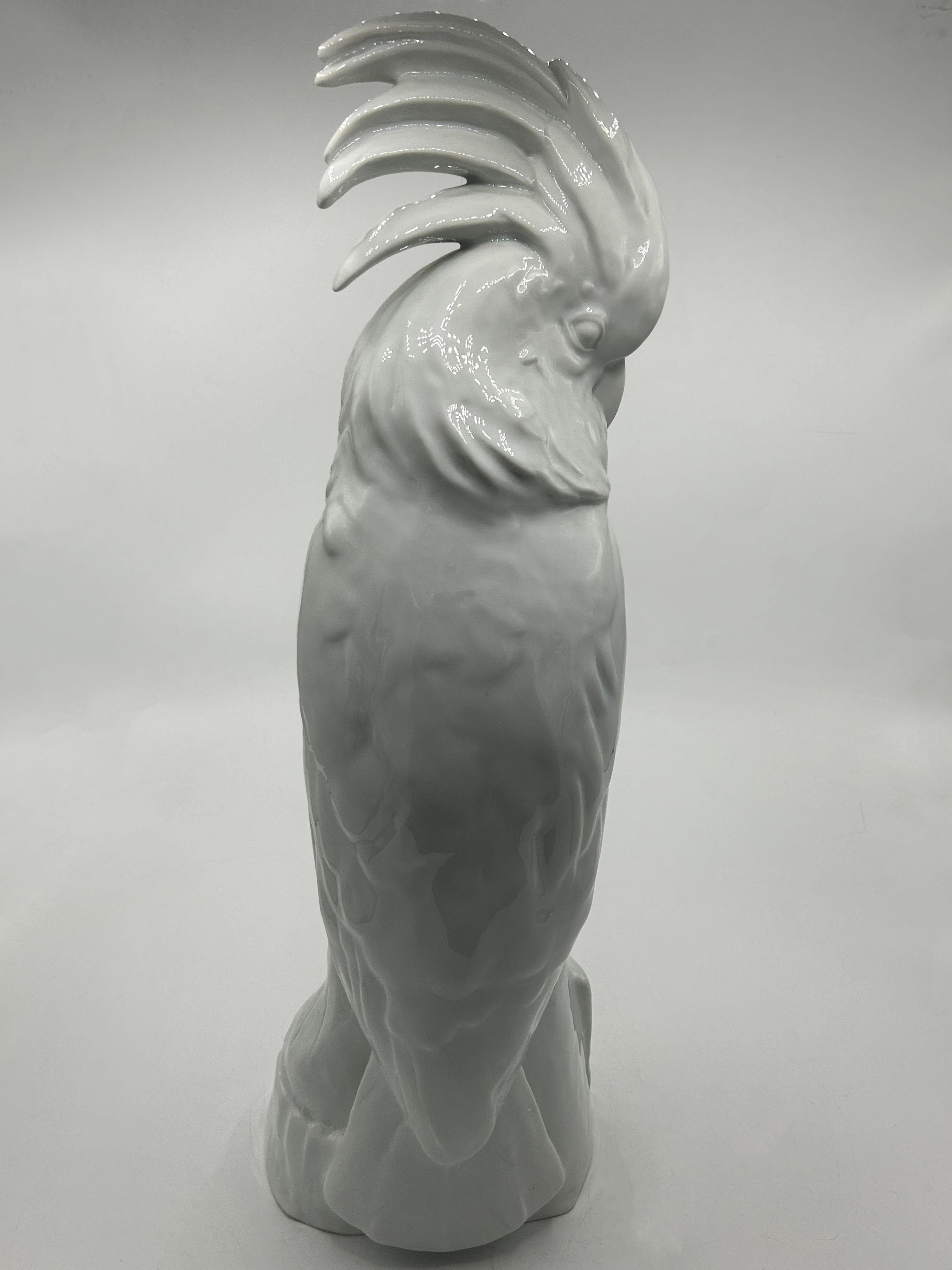 20ième siècle Grande sculpture en porcelaine d'Edouard-Marcel Sandoz 