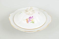 Large porcelain tureen with floral motifs. Dresden, Germany. Mid-20th C