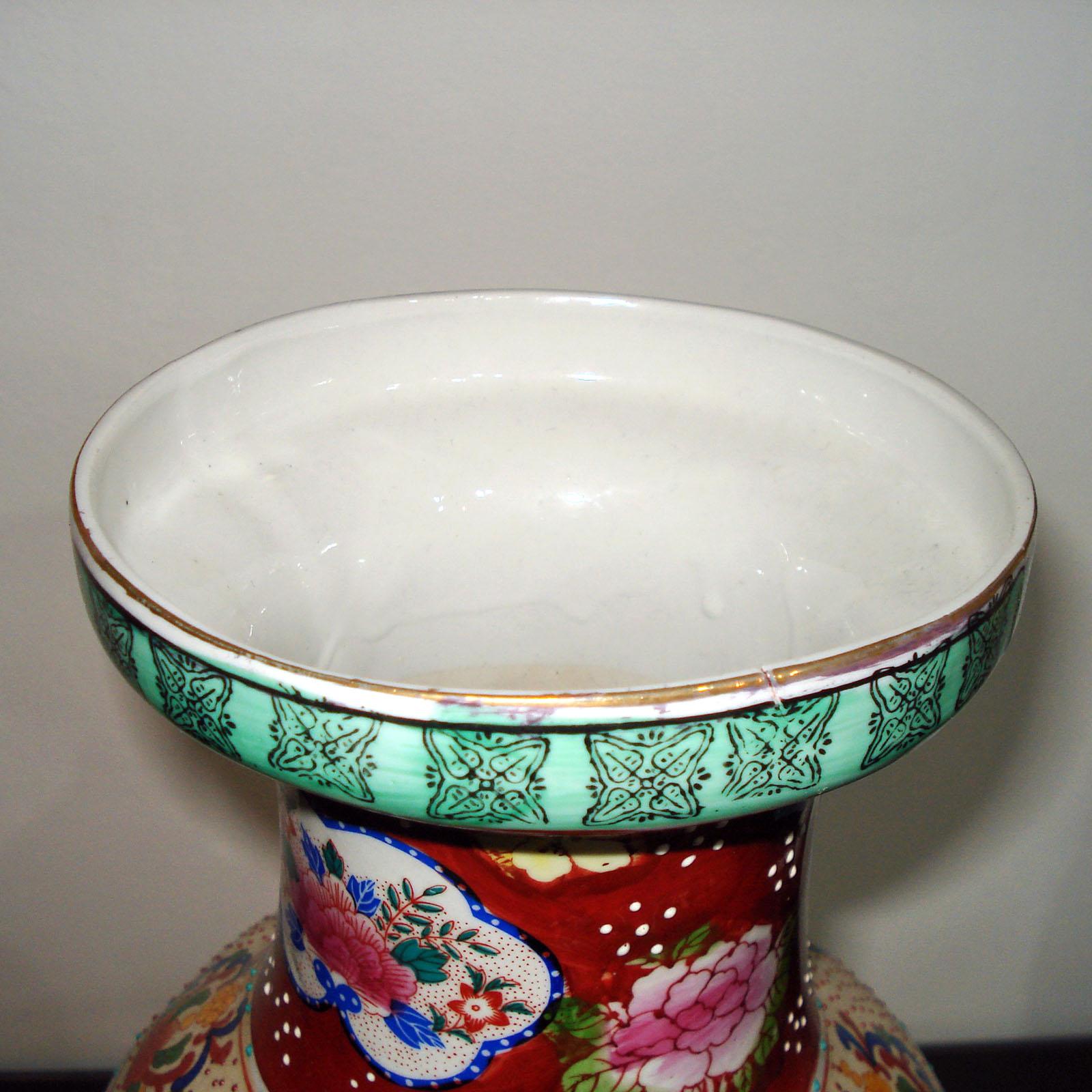 Large Porcelain Vase, Japan Mid 20th Century For Sale 3