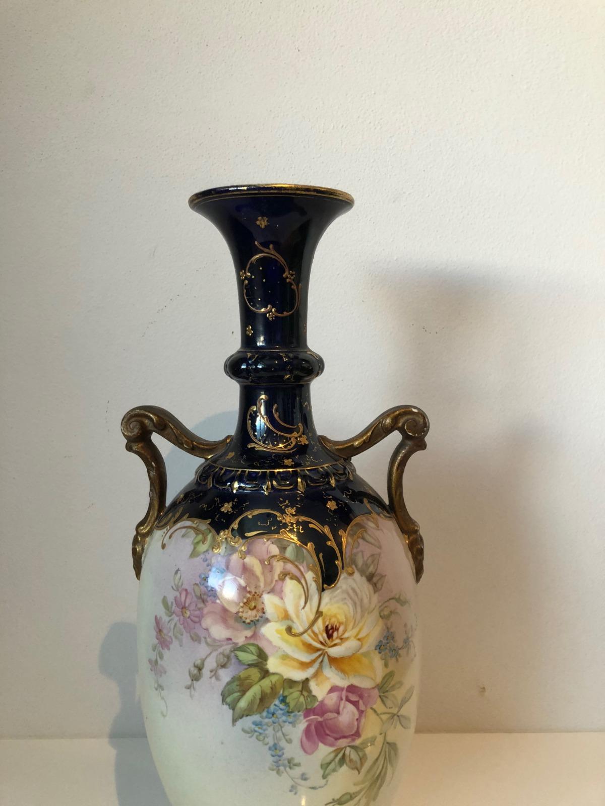 Allemand Grand vase en porcelaine Royal Bonn en vente