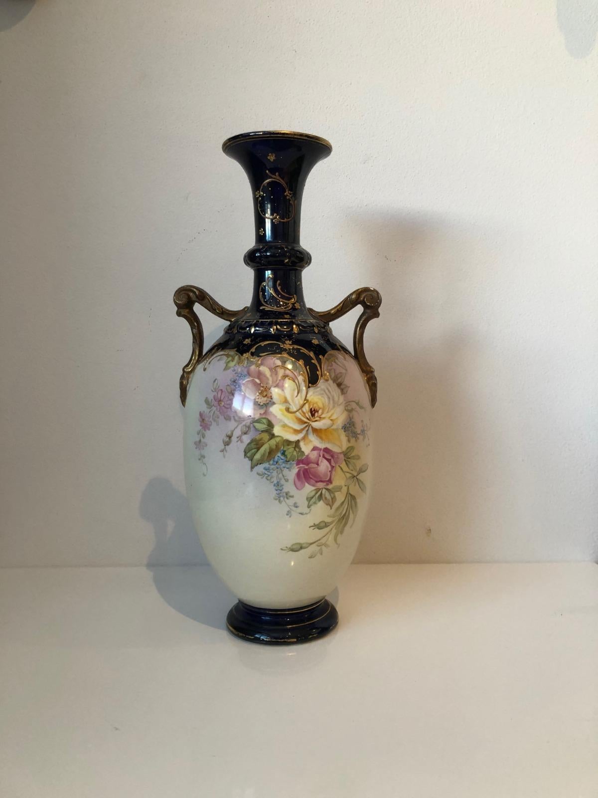 Grand vase en porcelaine Royal Bonn Bon état - En vente à Praha, CZ