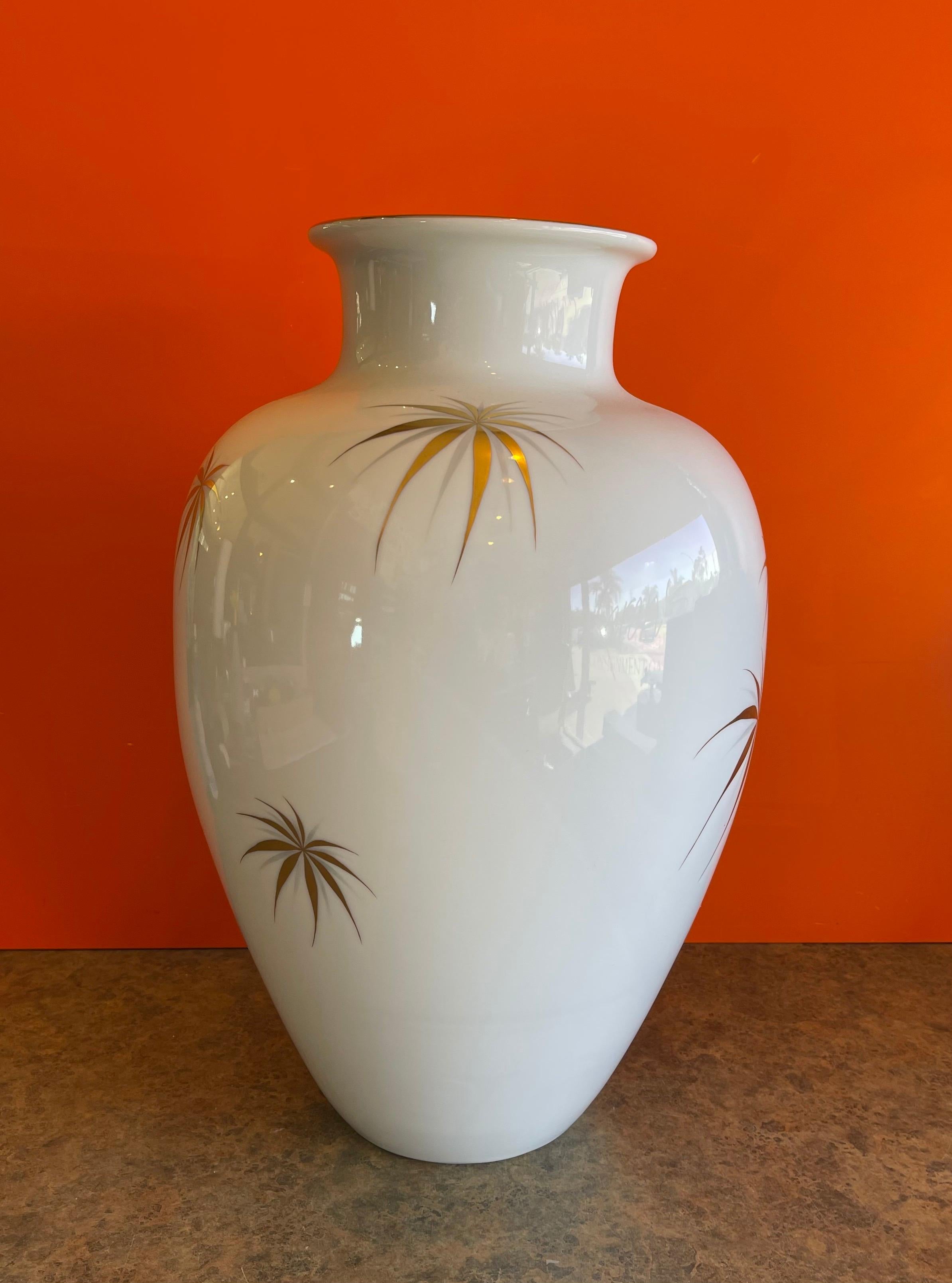 Large Porcelain Vase / Vessel by Heinrich of Bavaria / Selb For Sale 1