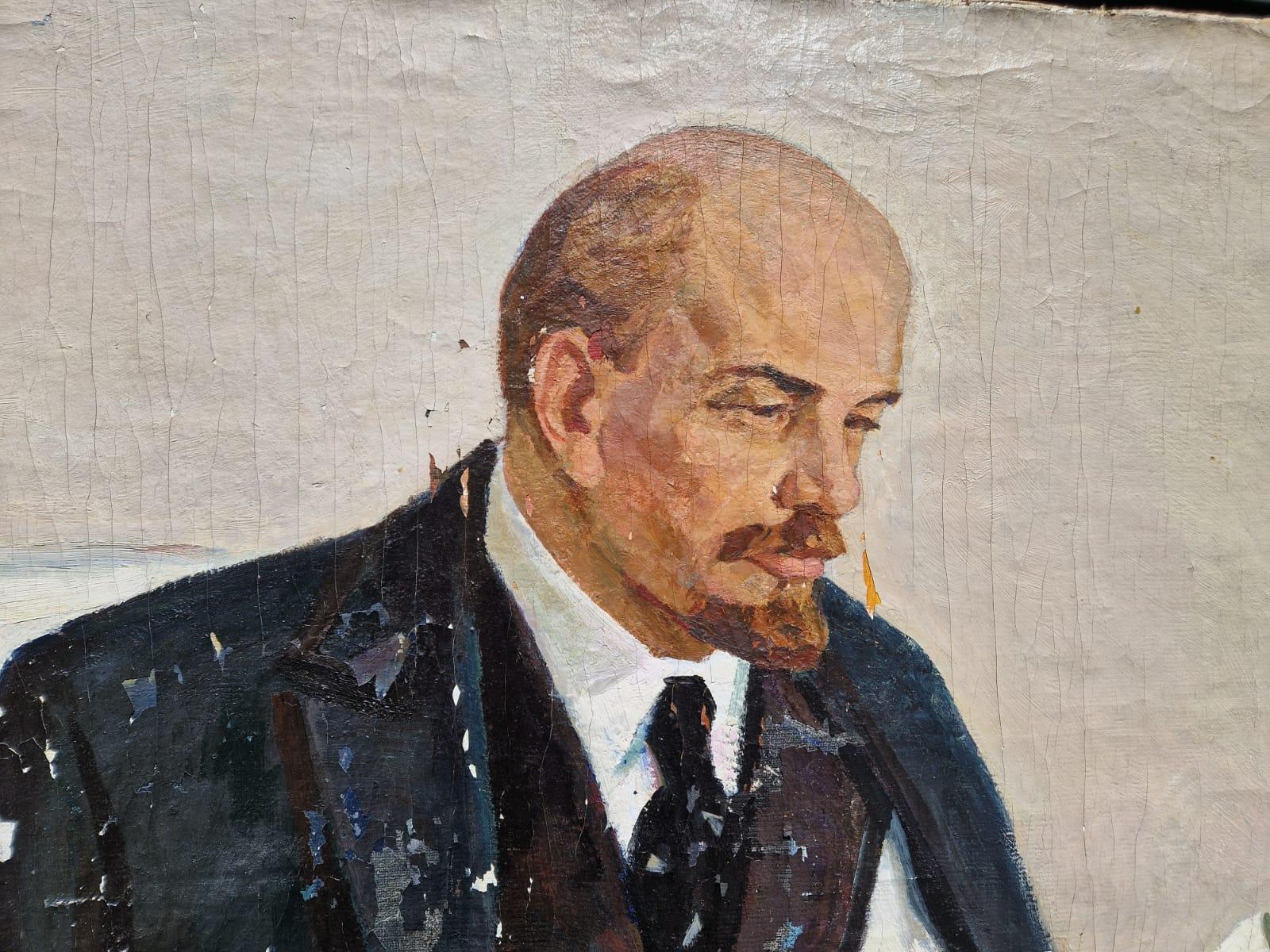 Mid-20th Century Large portrait of Lénine  For Sale